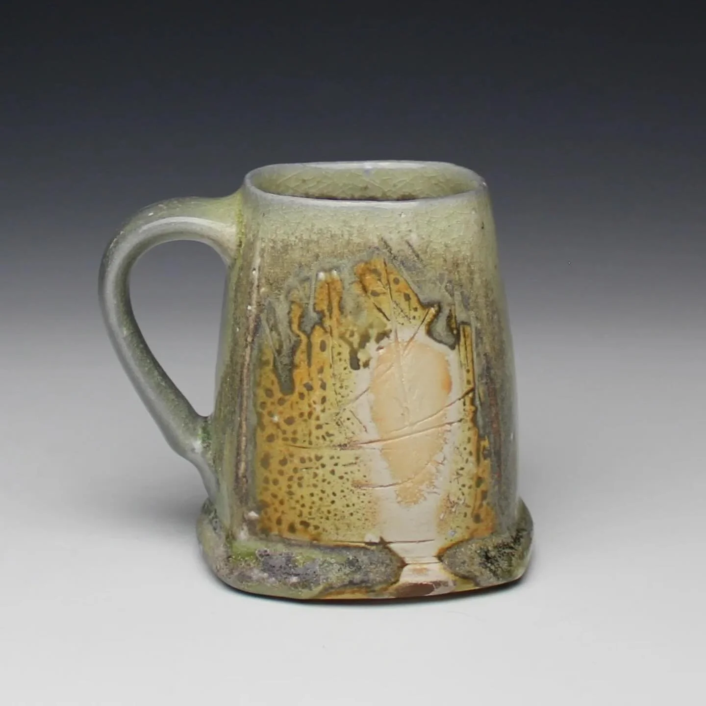 If you missed out on getting a piece at NCECA, I still have many pots available on the @cobbartandecology online gallery including these four dandies. 
Link in my bio to see them all along with many other wonderful makers. 
#sodafired
#terrasigillata