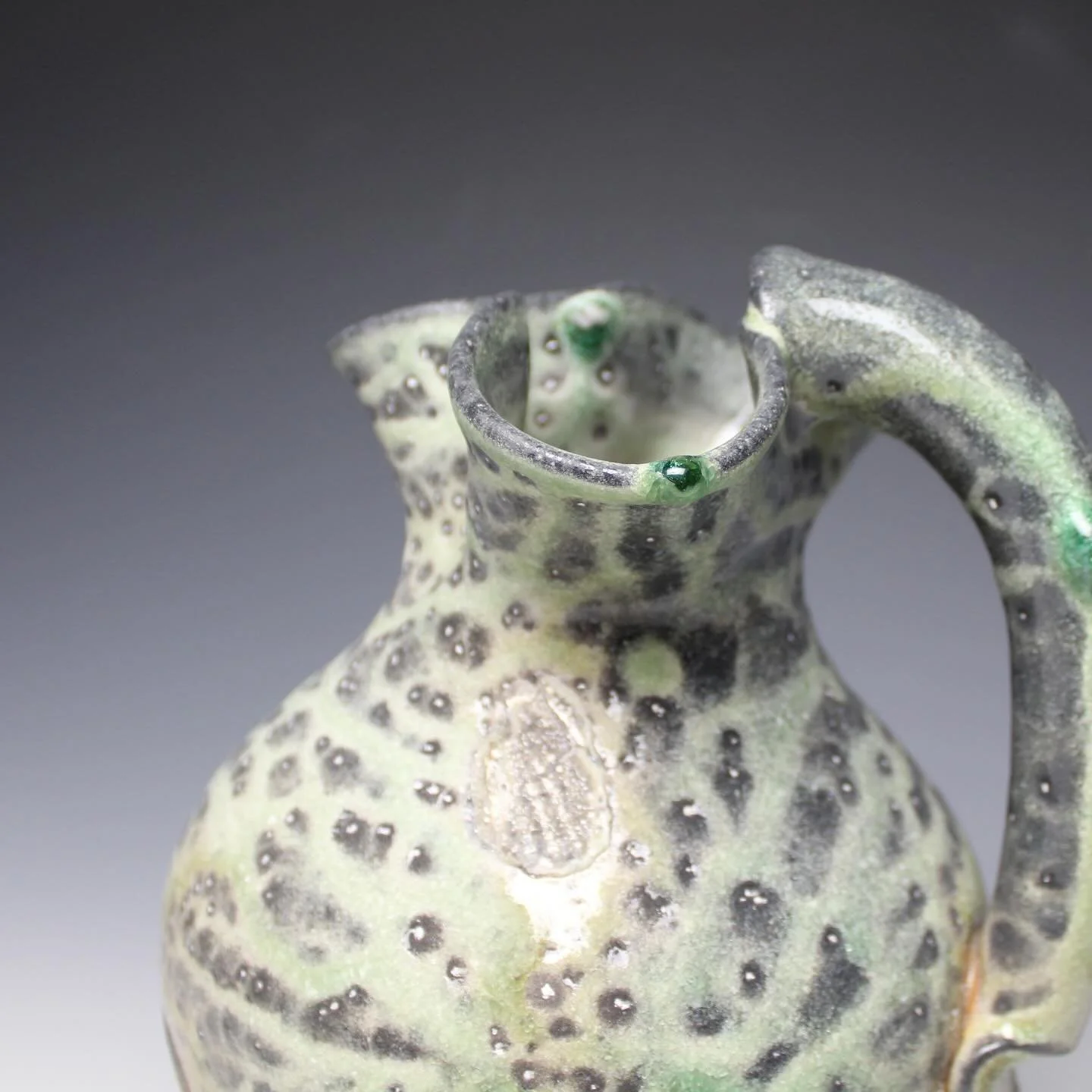 PNW friends! I am pleased to be leading a four day hands on soda firing workshop @starflower.bellingham from June 4 - 7.

I will be going in depth on my loading and firing processes to achieve enigmatic flashing and depth in the soda glaze, as well a