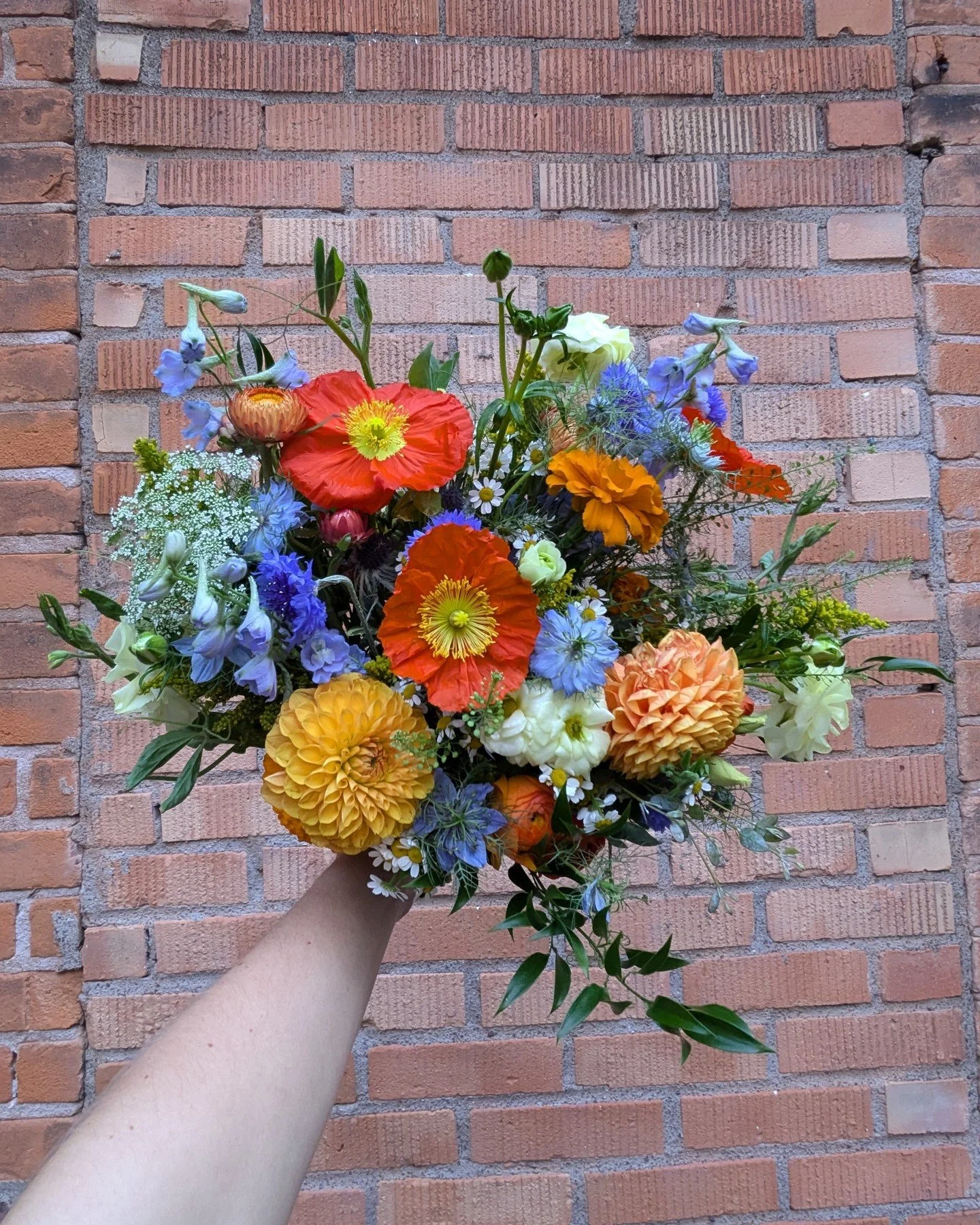 "To plant a garden is to believe in tomorrow." 
-Audrey Hepburn 
#superiorblooms #superiorbloomsduluth #duluth #duluthflorist #duluthmn #northshorewedding #duluthwedding #duluthloveslocal #weddingbouquet #bridal #bridalflowers #weddingflor