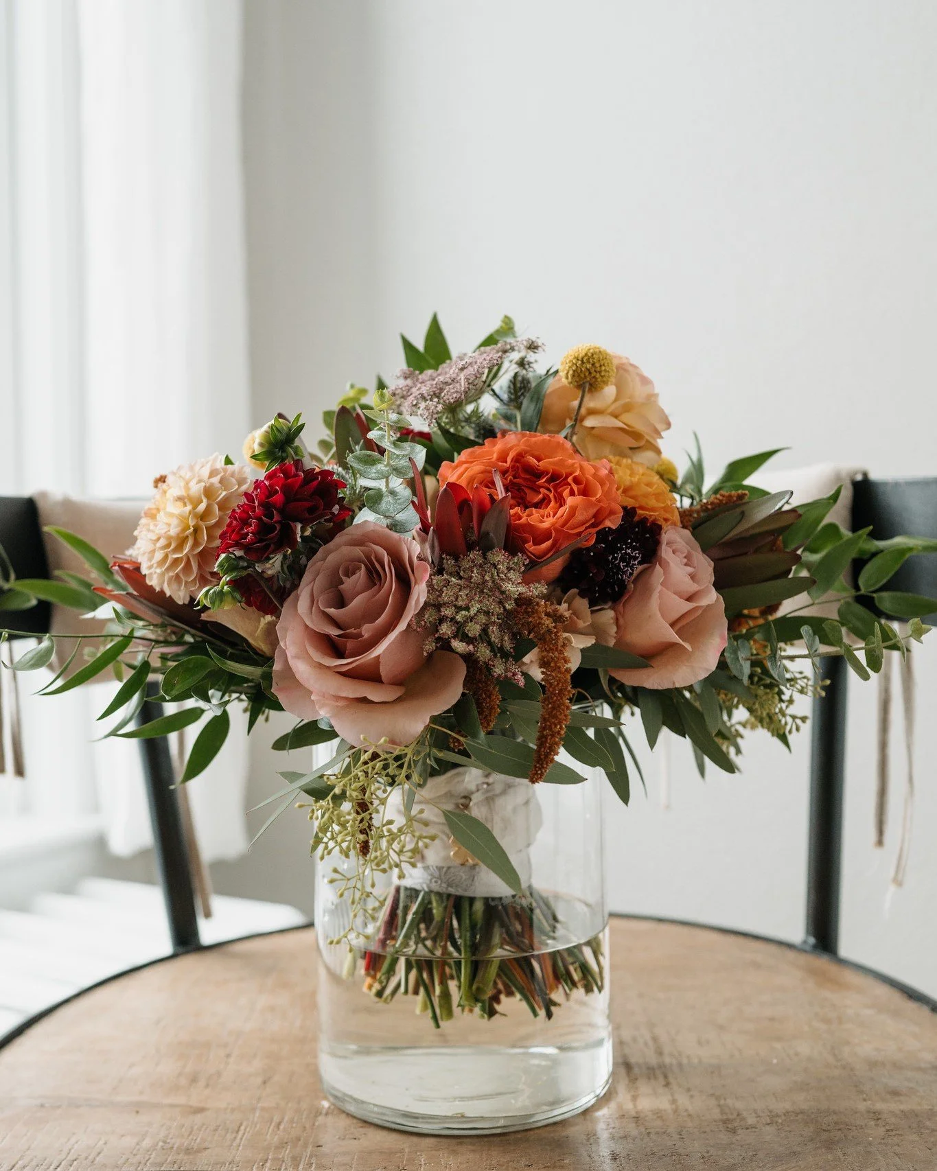 Amy and Mike's day was extra sweet. πΈ
All of the intentional details and dedication to each other first and foremost was apparent during the entire planning process -- Pure JOY and DEVOTION.
As we look at these beautifully-captured photos we can't