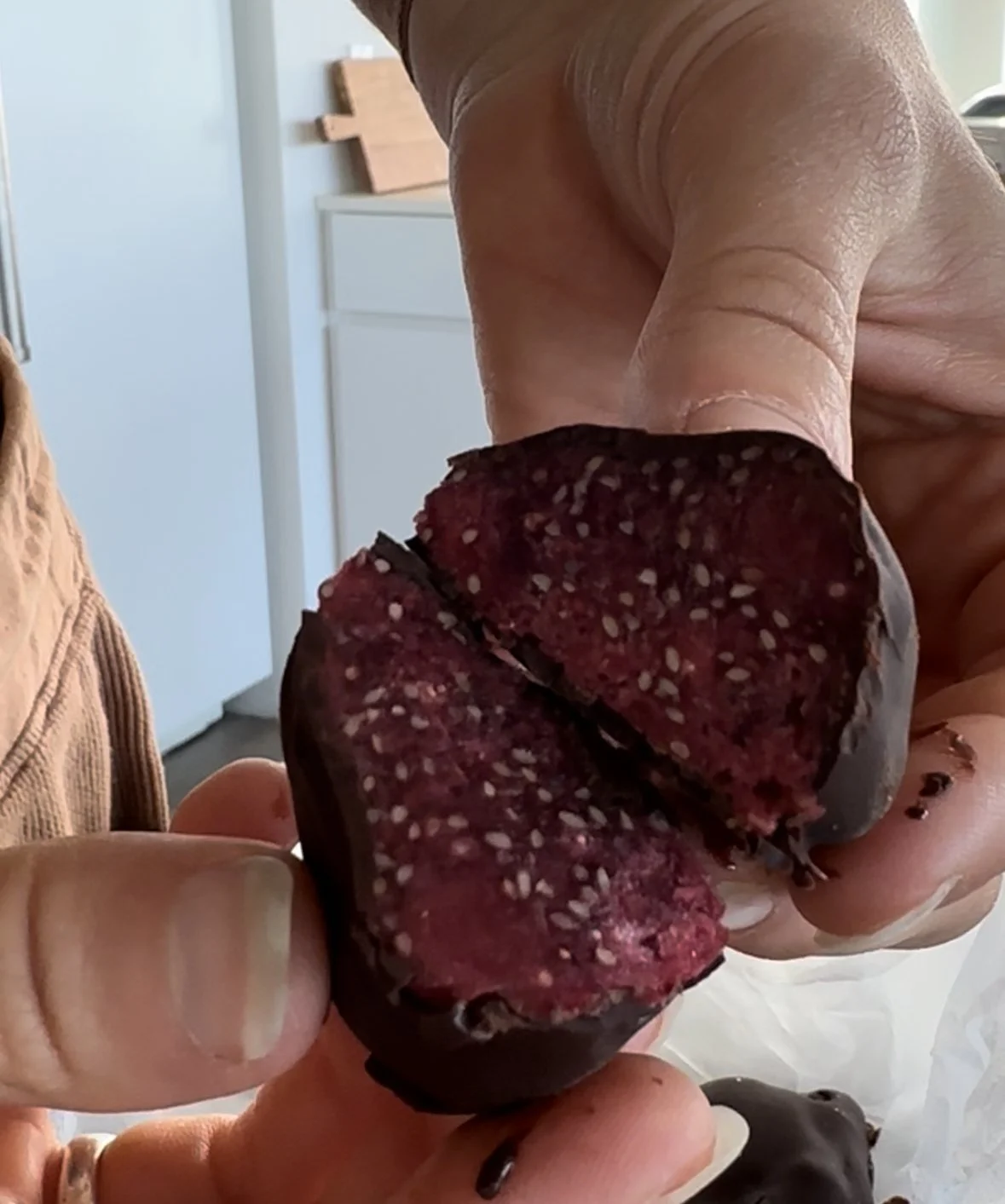 3-ingredient chocolate covered chia jam bites !