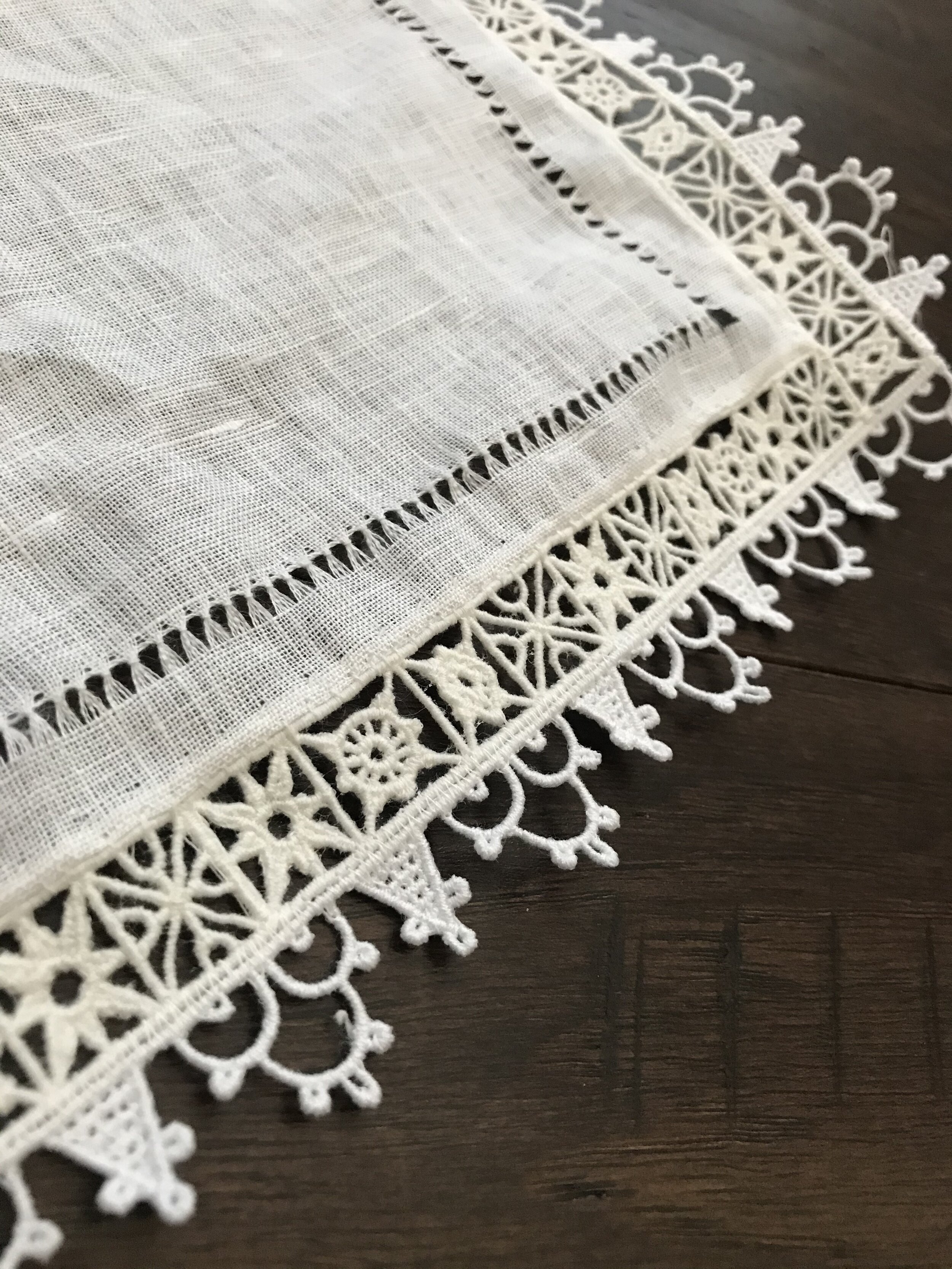 Italian Handkerchief, 16th-17th C. — D.S.A. Threads
