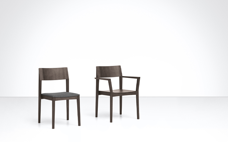 Linnea-Chair-5.png