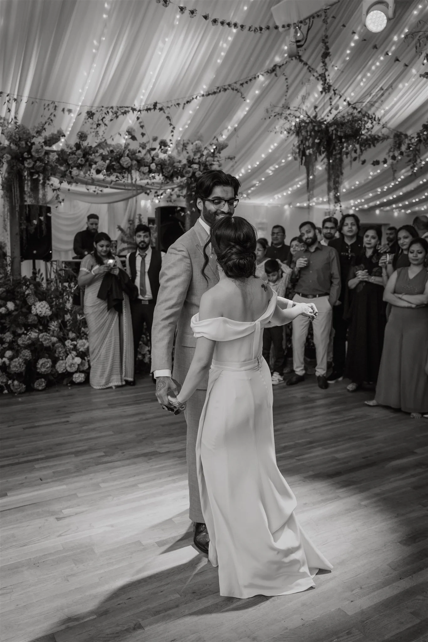 laura.martha.photography_wrenbury.hall.15-30.jpg