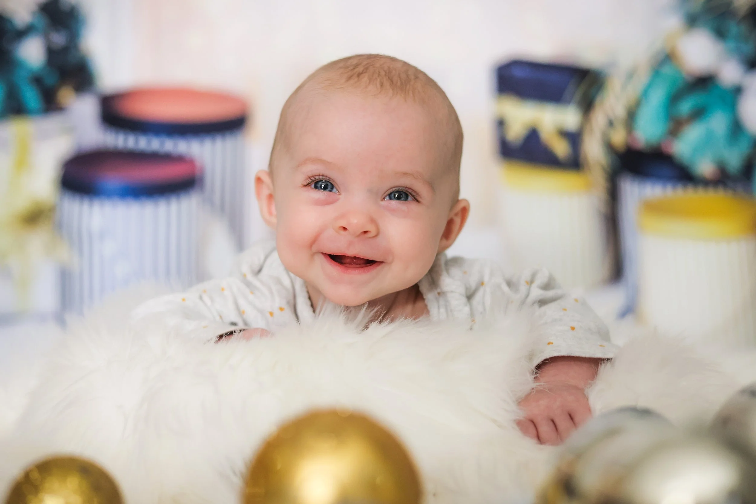 emberchristmas tummy time-2.jpg