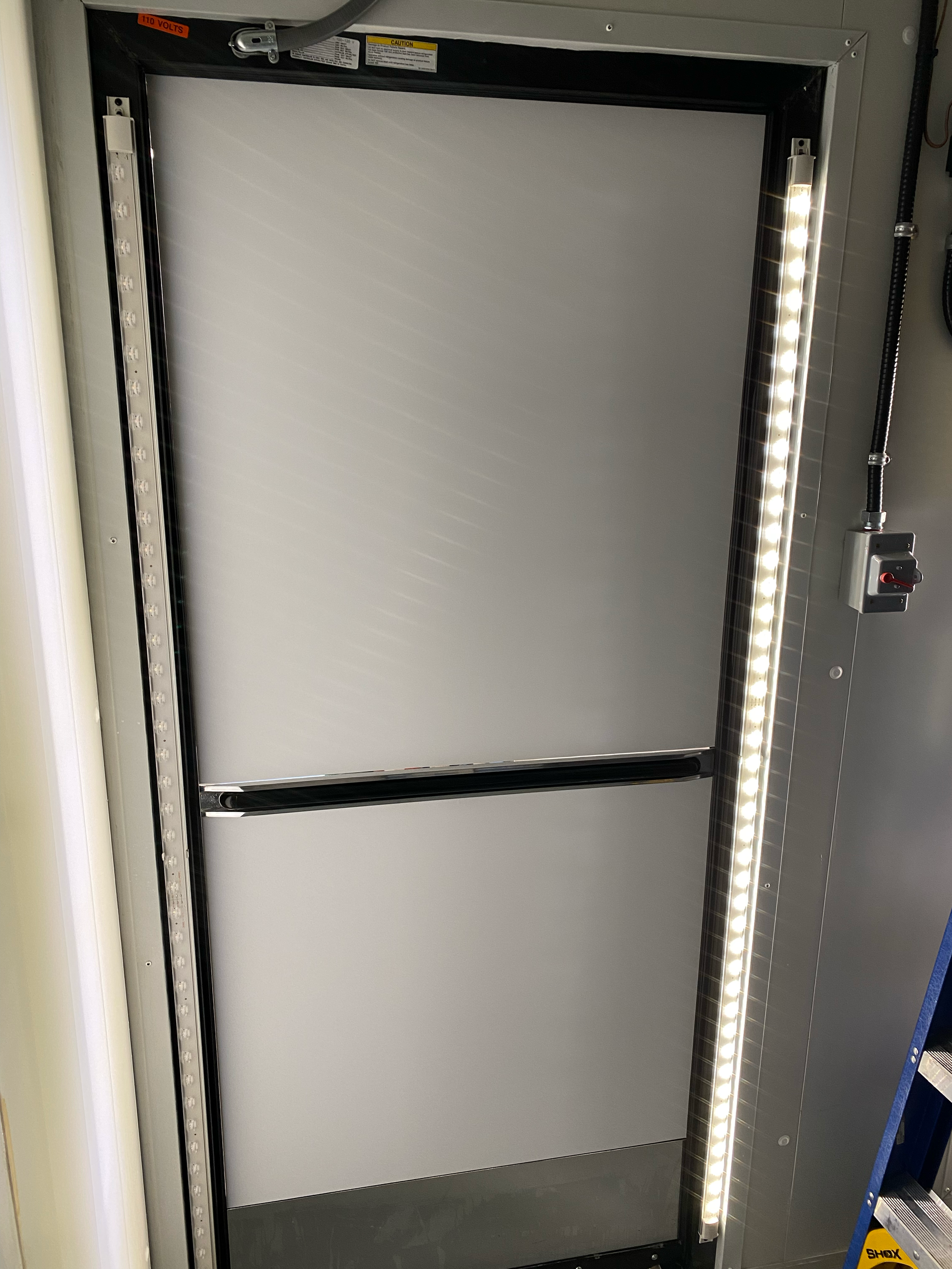 White Vinyl Back, Black Vinyl Front (Fridge Side)