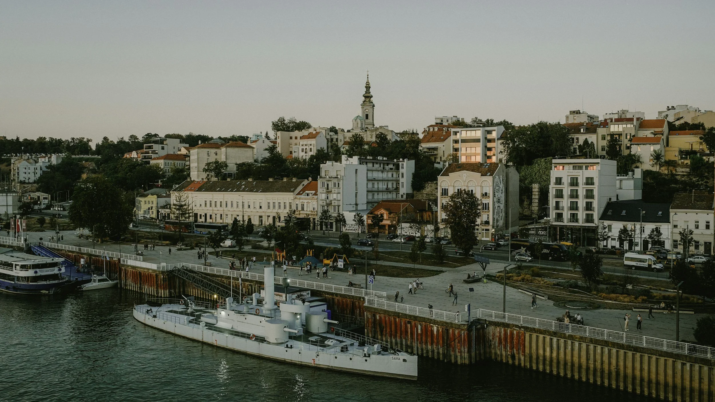 unsplash-image-TbhkJftacjc.jpg