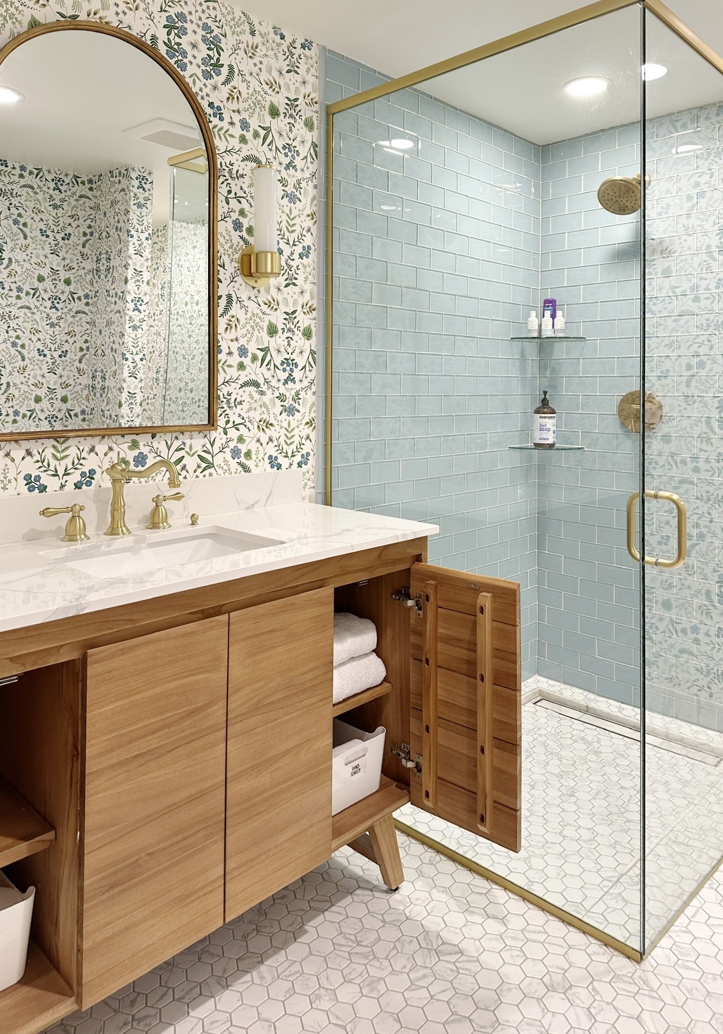 luxury organized bathroom