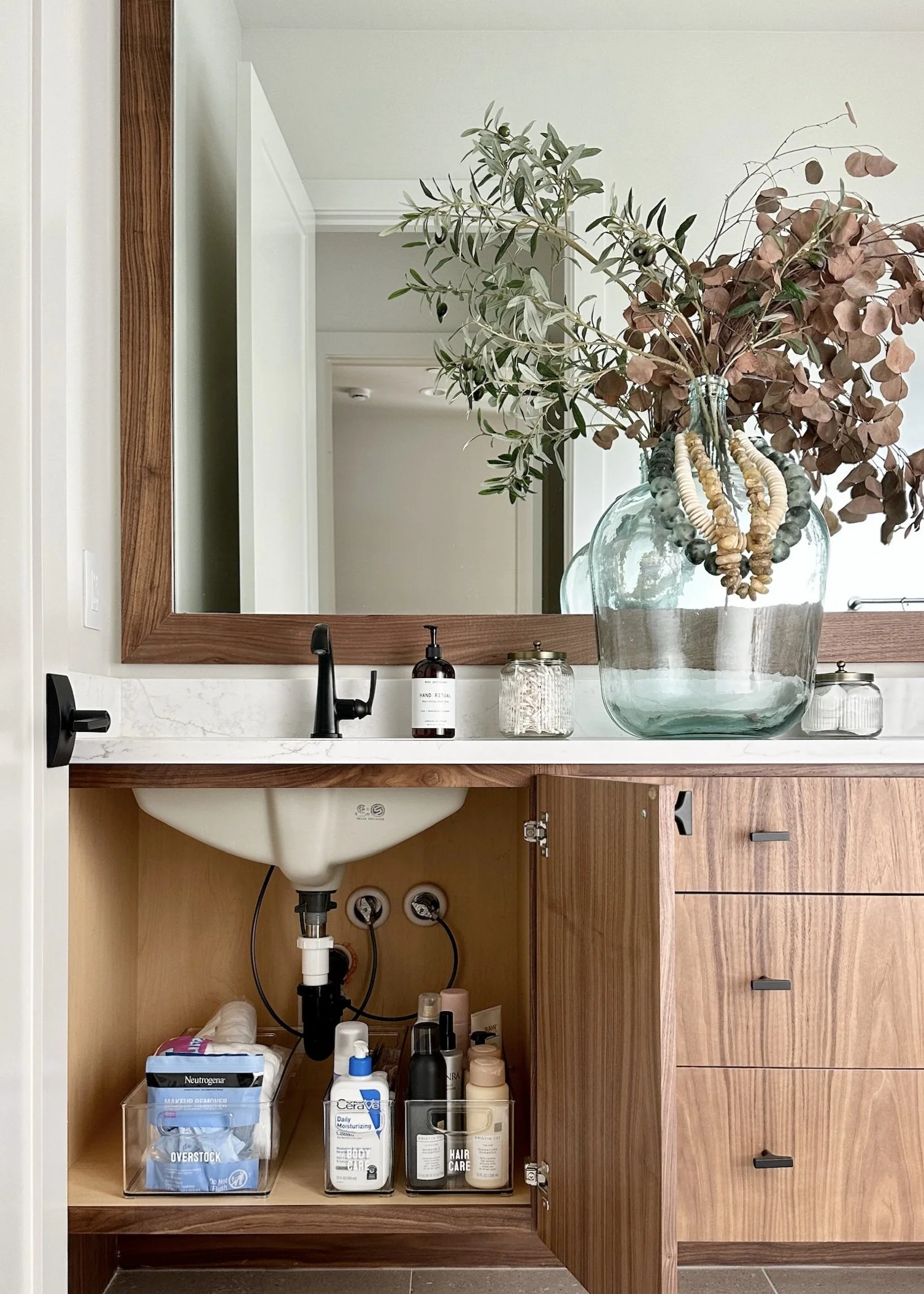 luxury organized master bathroom