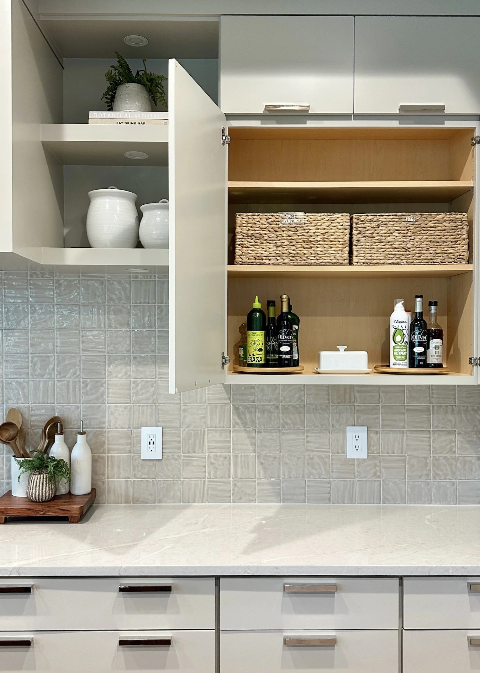 luxury organized kitchen cabinets