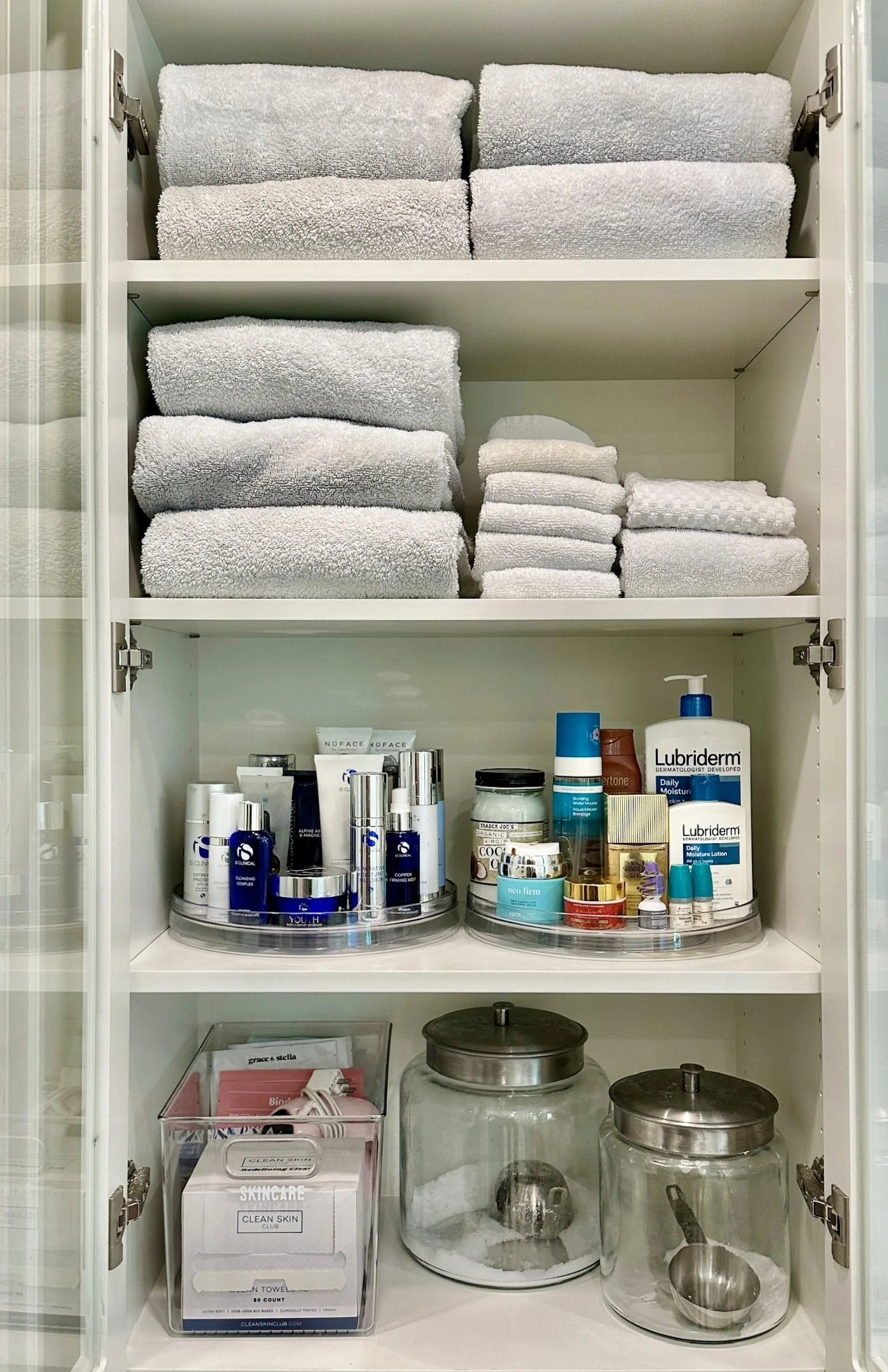 luxury professionally organized bathroom