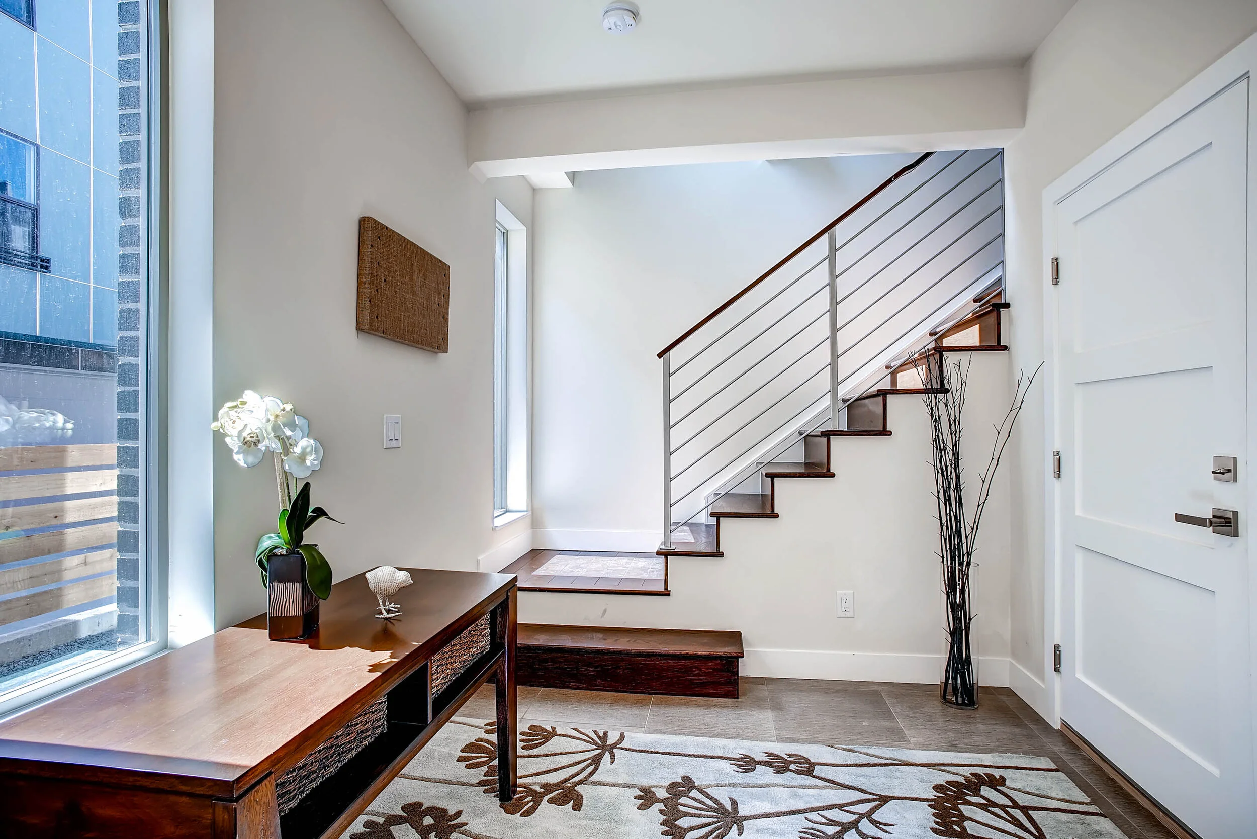 1817 Irving St Denver CO 80204-print-002-2-Foyer-2700x1803-300dpi.jpg