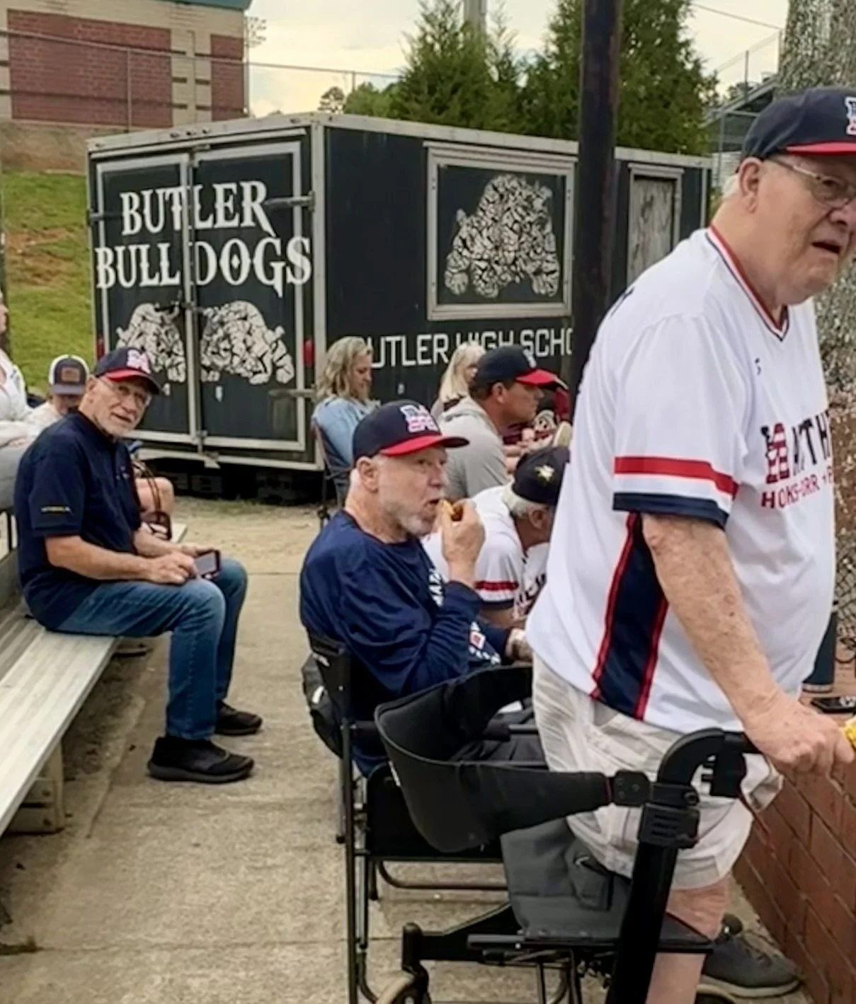 congratulations Hooks-Orr Legion baseball “Veteran of the Game” Army Veteran Bill “Cecil” Smith 
  🫡🇺🇸⚾️