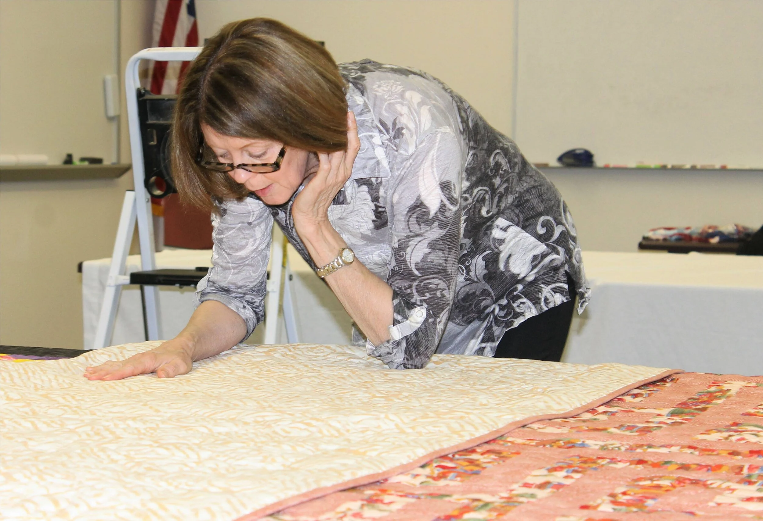 Judging-examine the back.JPG