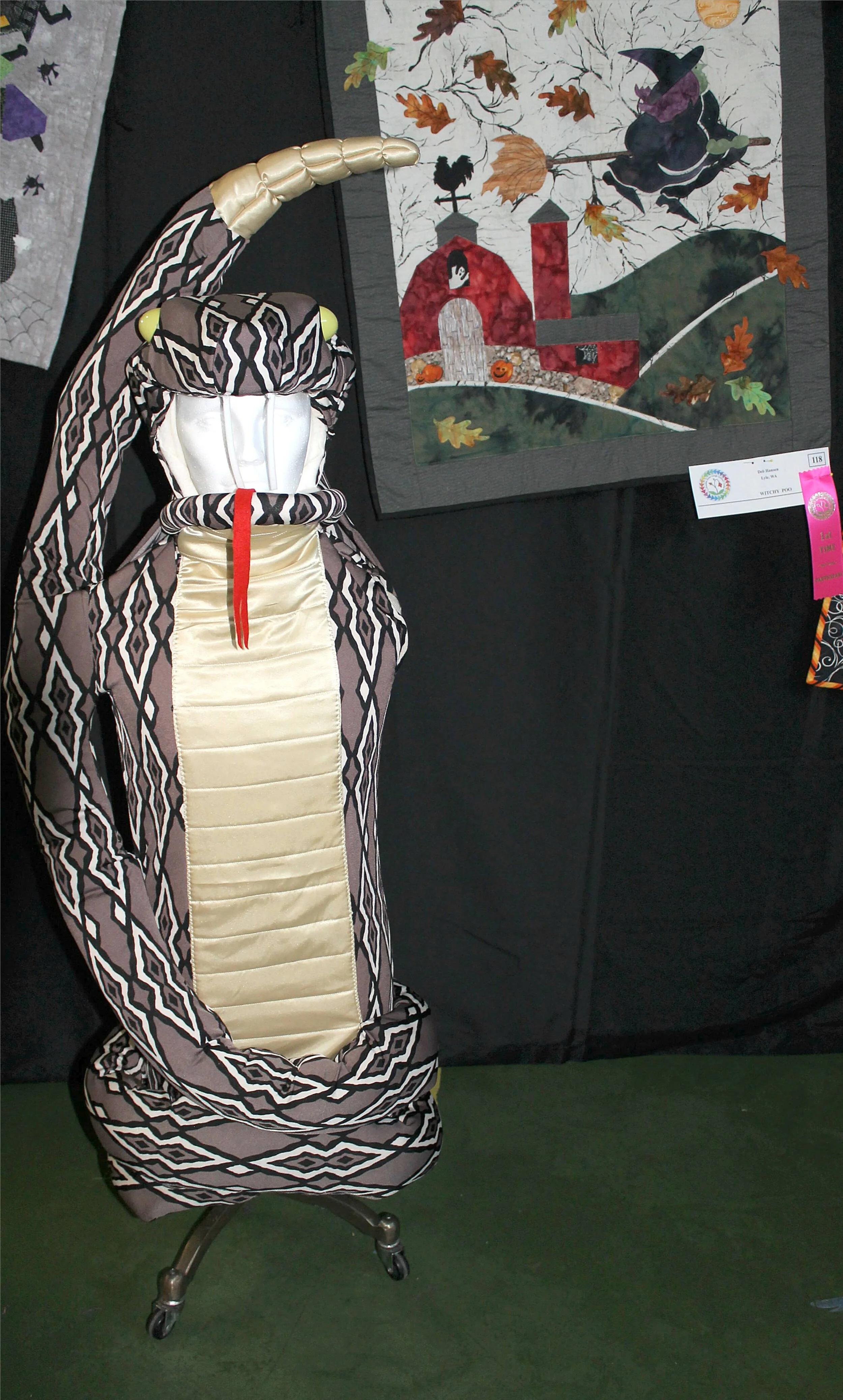 EX-another costume.JPG