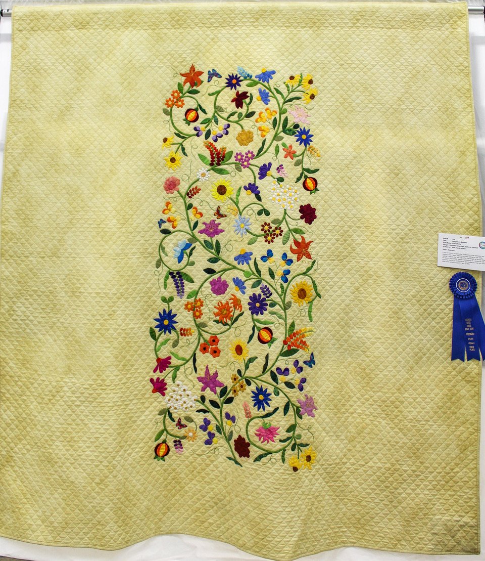 Applique 1st Place: "Gettysburg Summer" by Elaine Kirby