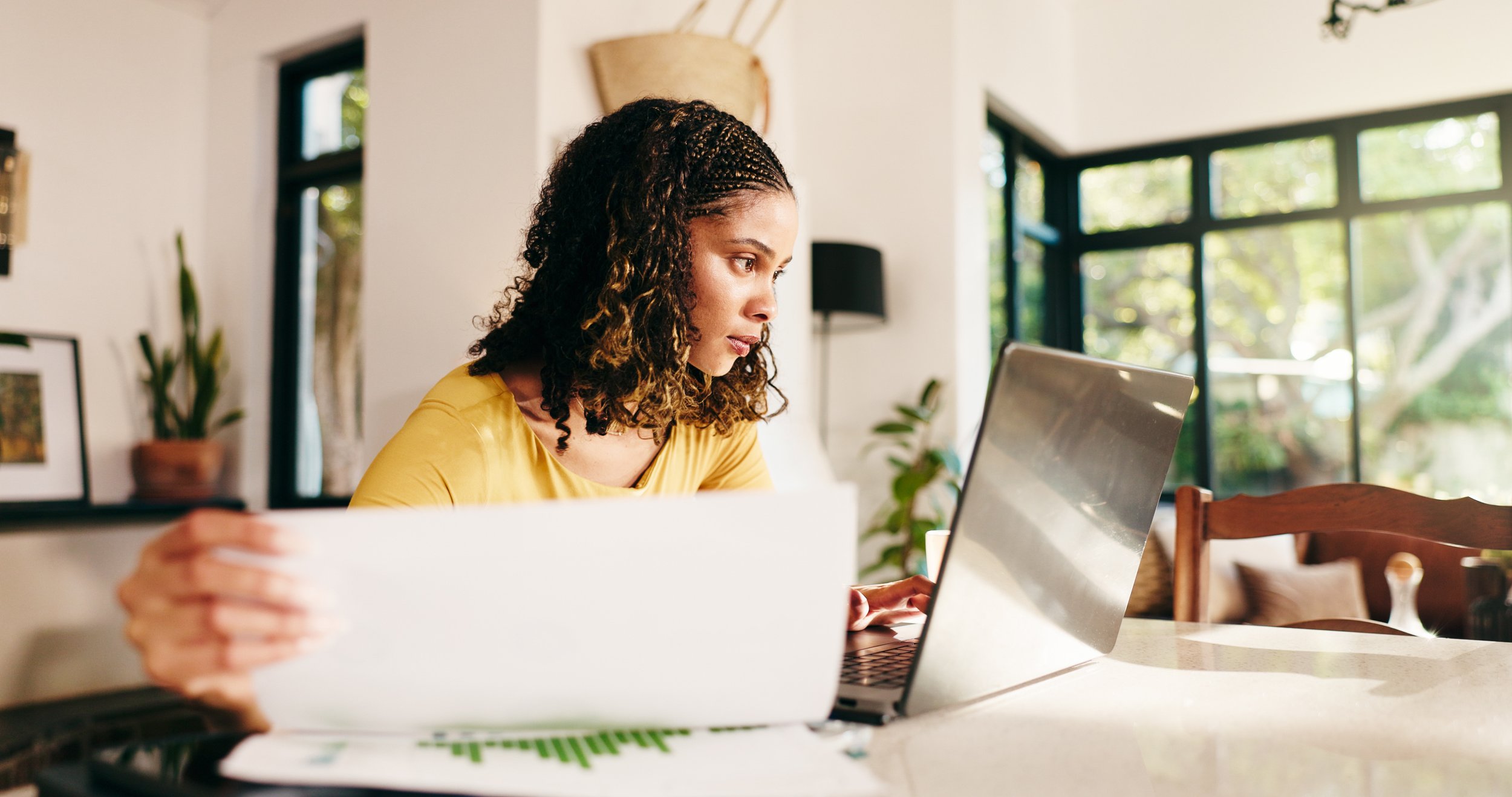 The Hybrid VA Model: How Embedded Remote Teams Outperform Traditional Freelance VAs