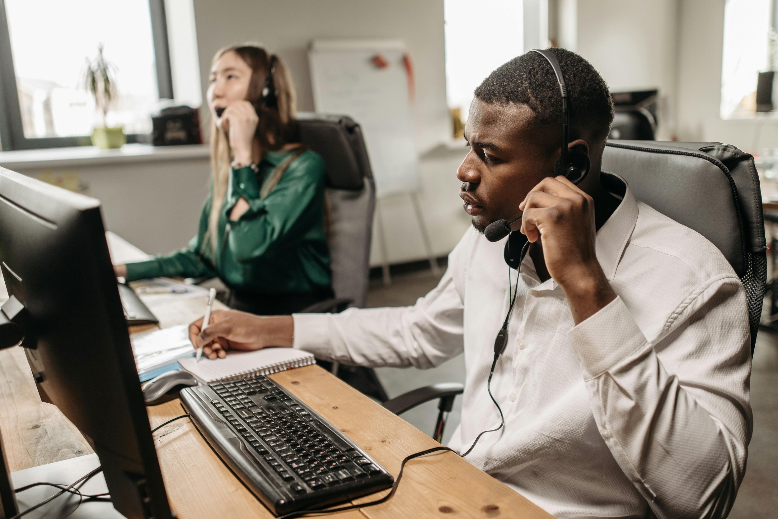 Optimizing Your Staffing Strategy: Full-Time vs. Part-Time Virtual Assistants