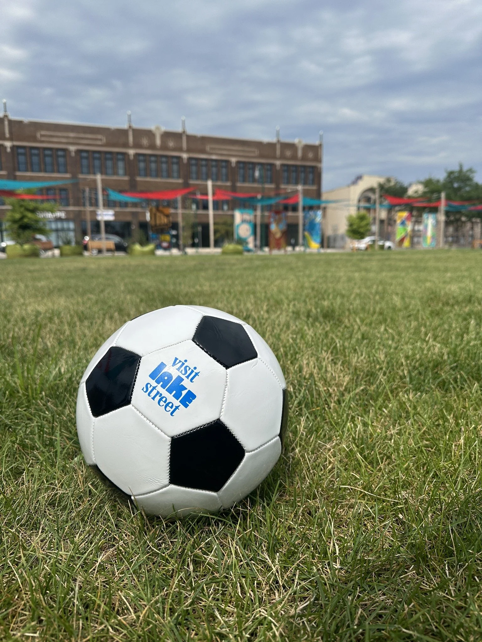 Collaborate with the World Cup on Lake Street