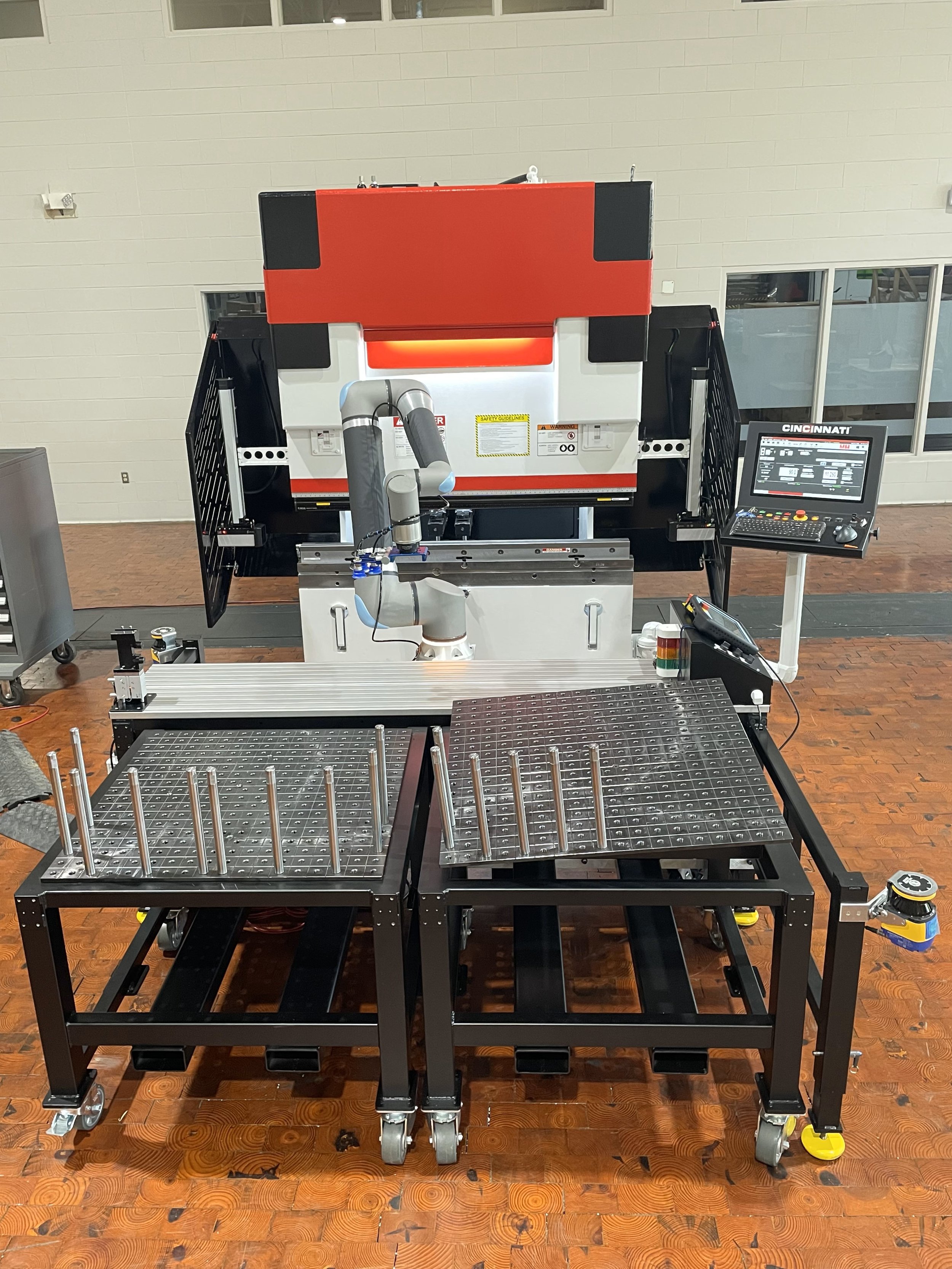 Why fabricators should get to know cobotic bending