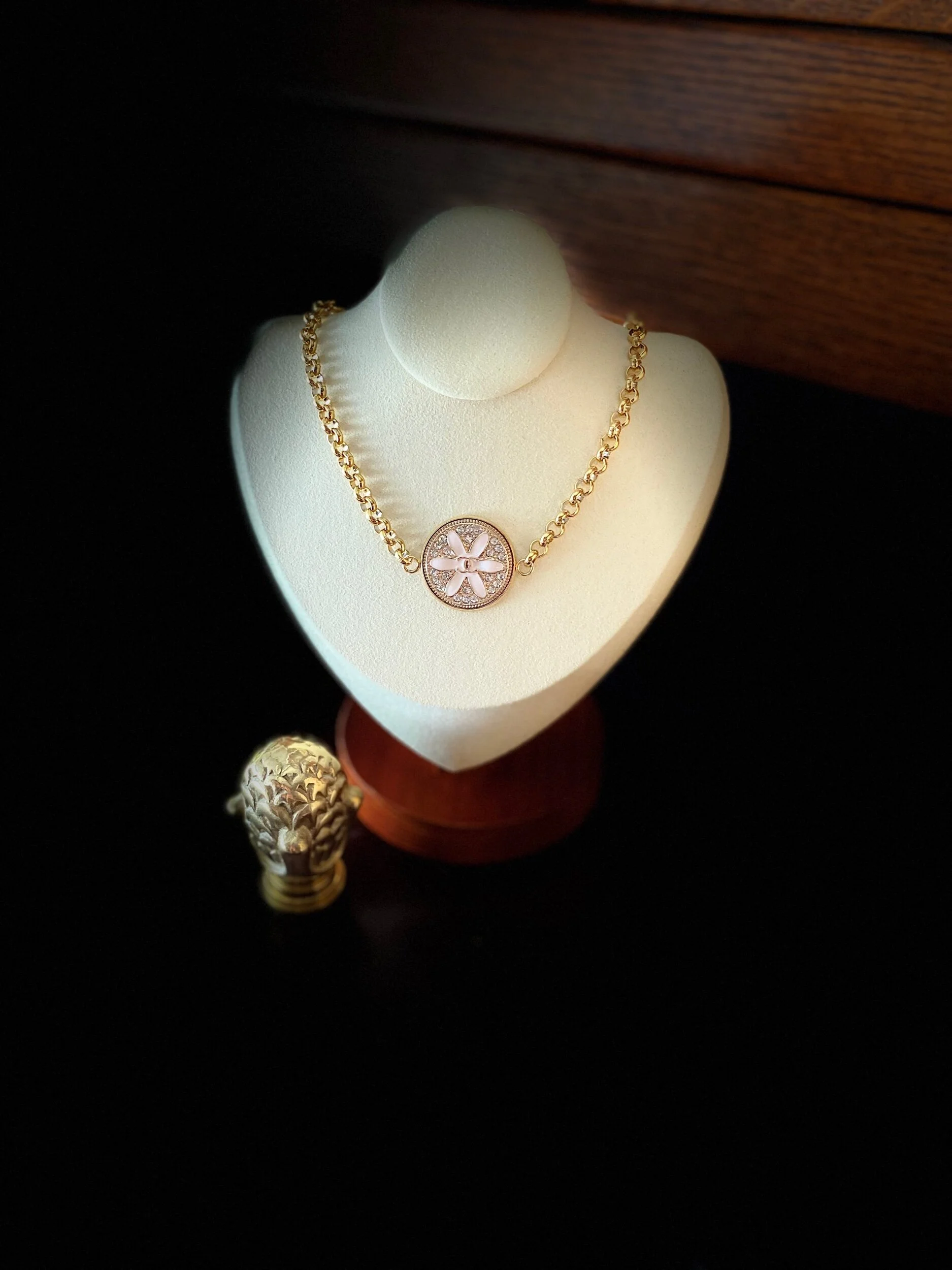 42DFA60C-64DA-46F3-81E9-1D03DA0E56F0