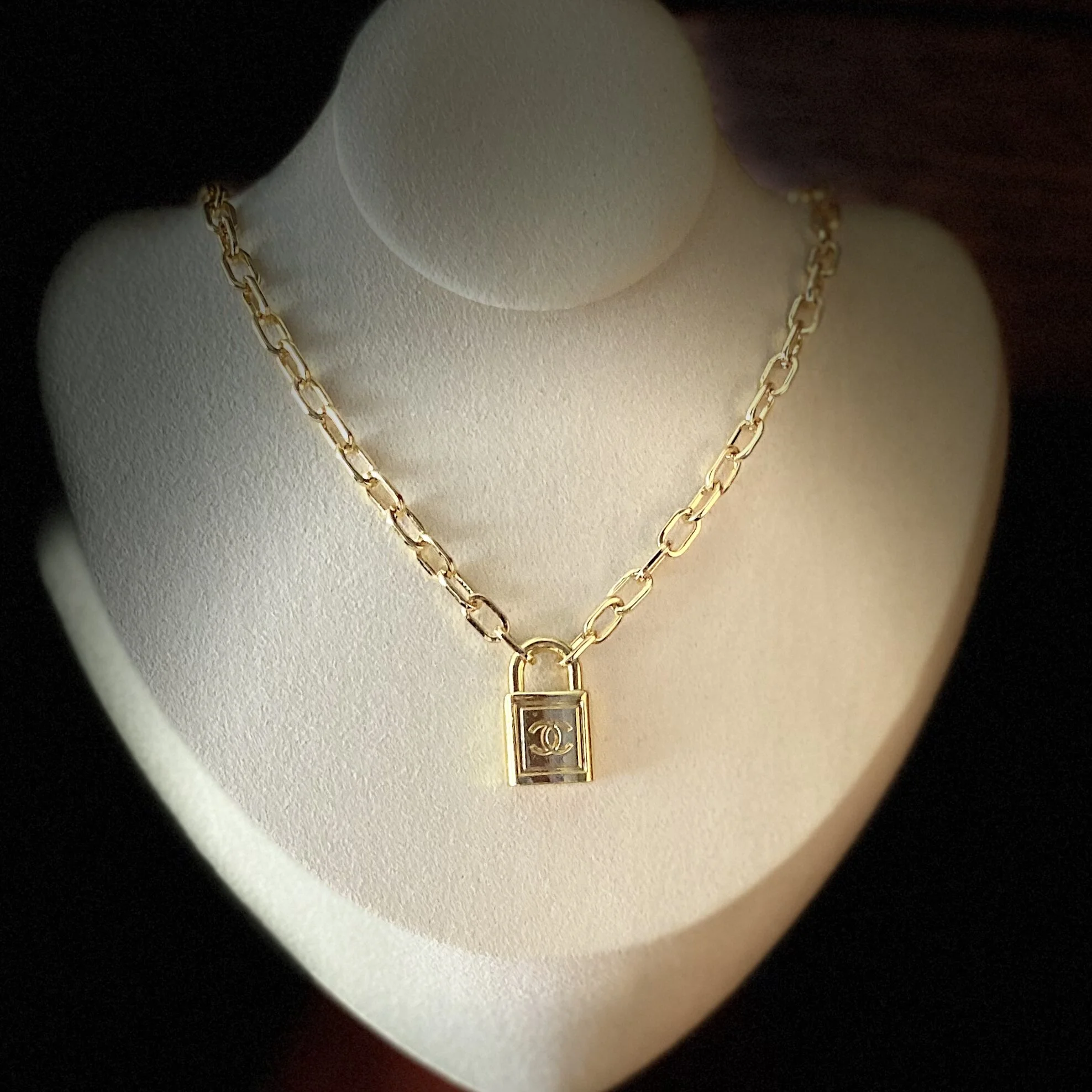 5D0731E4-9A27-4A30-8584-E0CBD7CF83BE