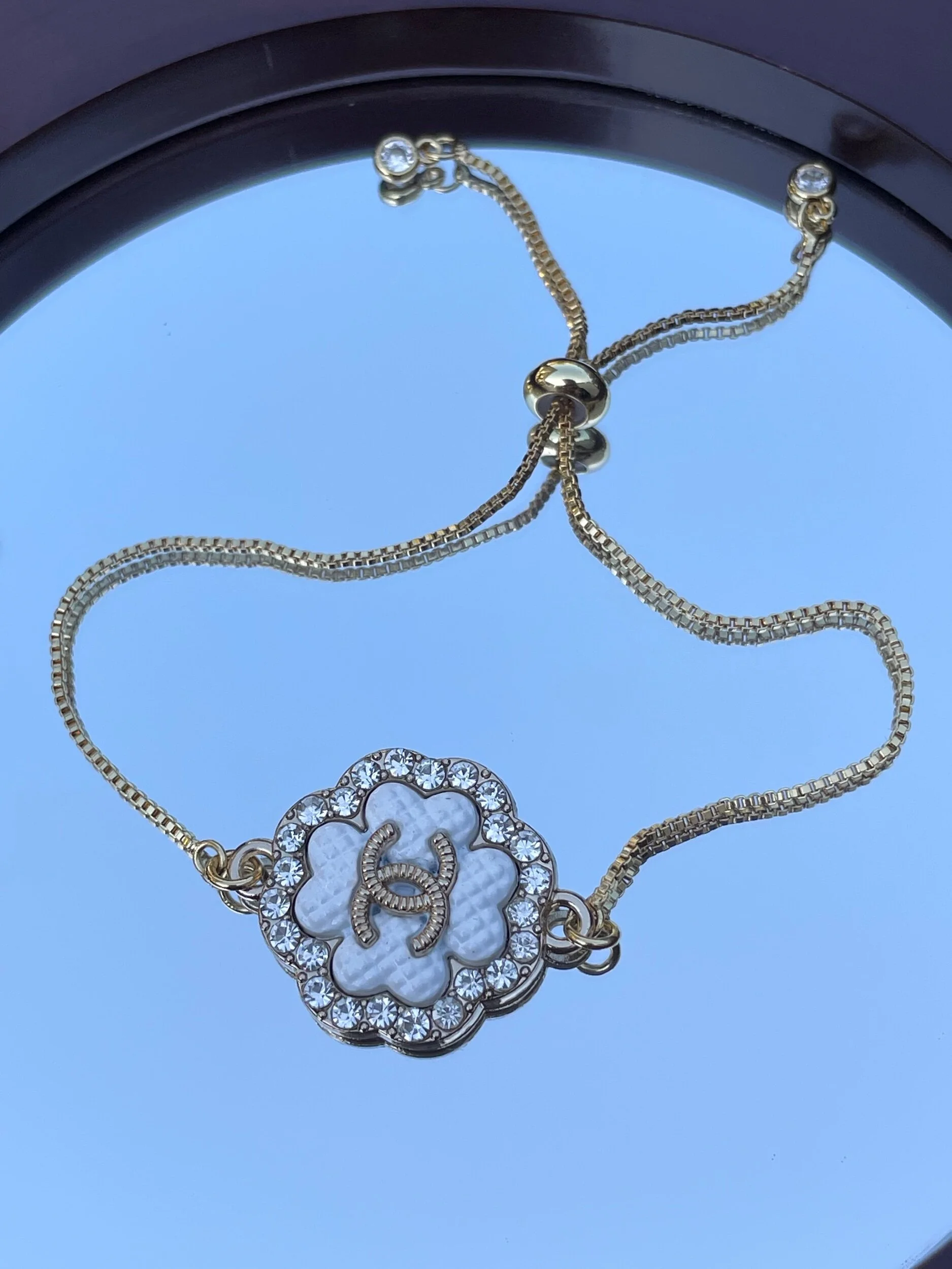 D6249558-0144-4F03-BF18-DB035AB048AE