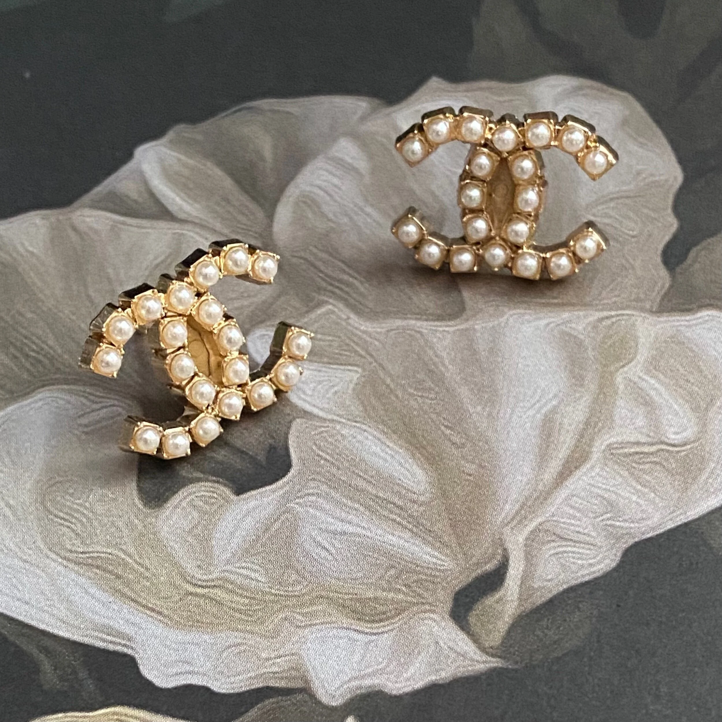 5F3DE7AB-76C0-4453-B742-7ADA69718B4C