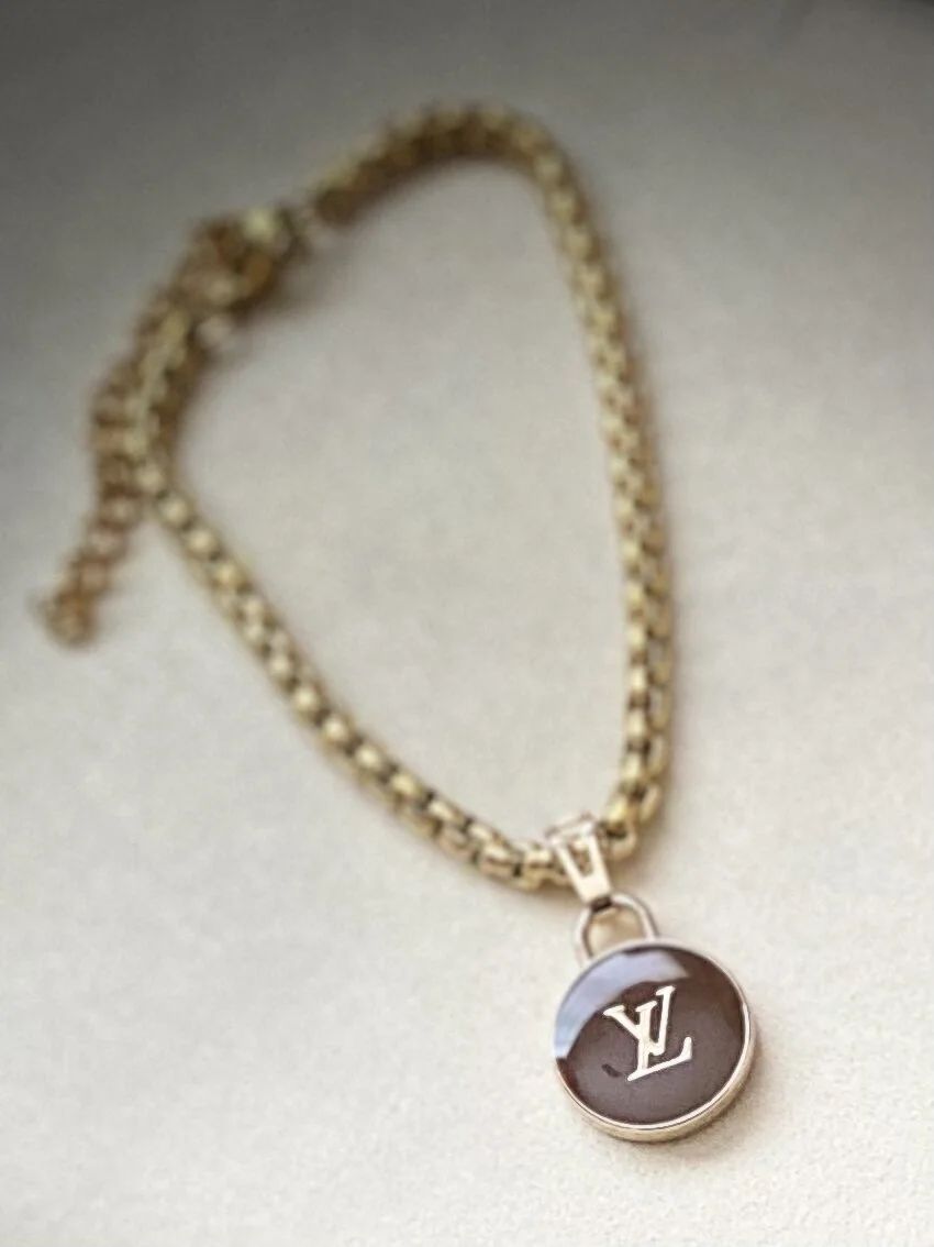 784E49B9-0FD8-445B-B290-BEAFB777A4E7