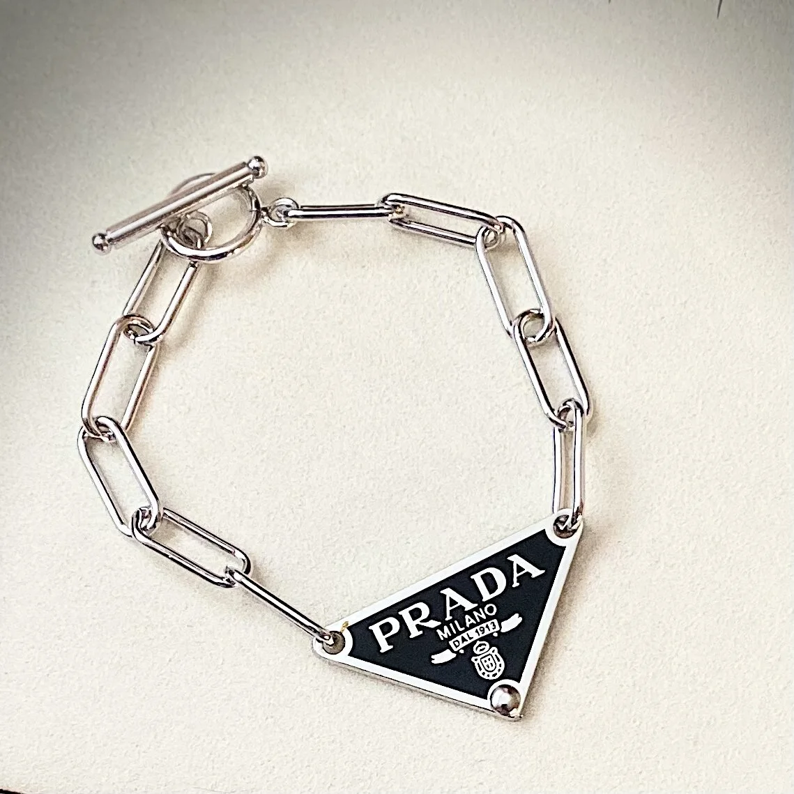 E93DBDEA-C6A0-4C32-8964-ED60FFC14B15