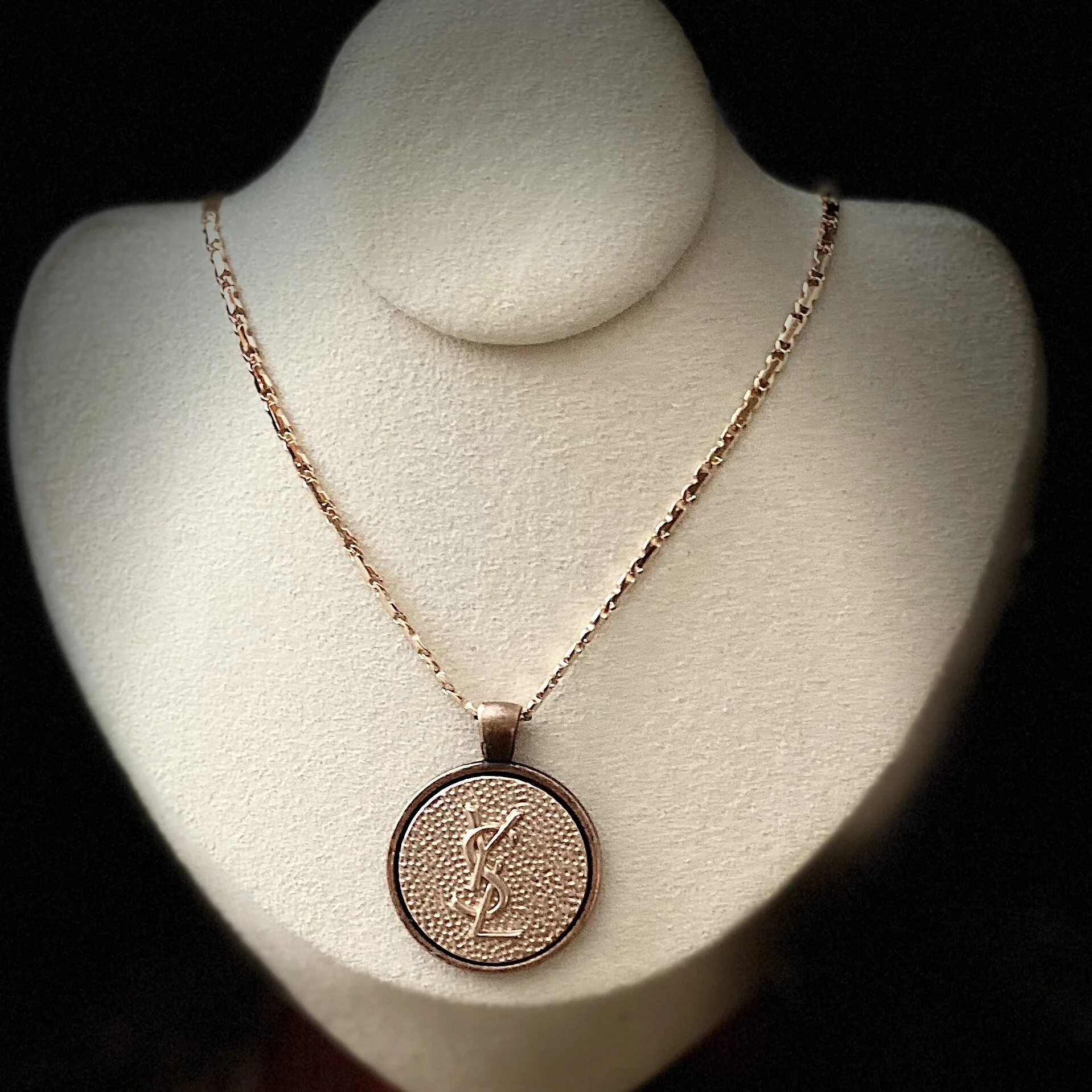 B262DFB4-305C-4345-B011-881C6F093839