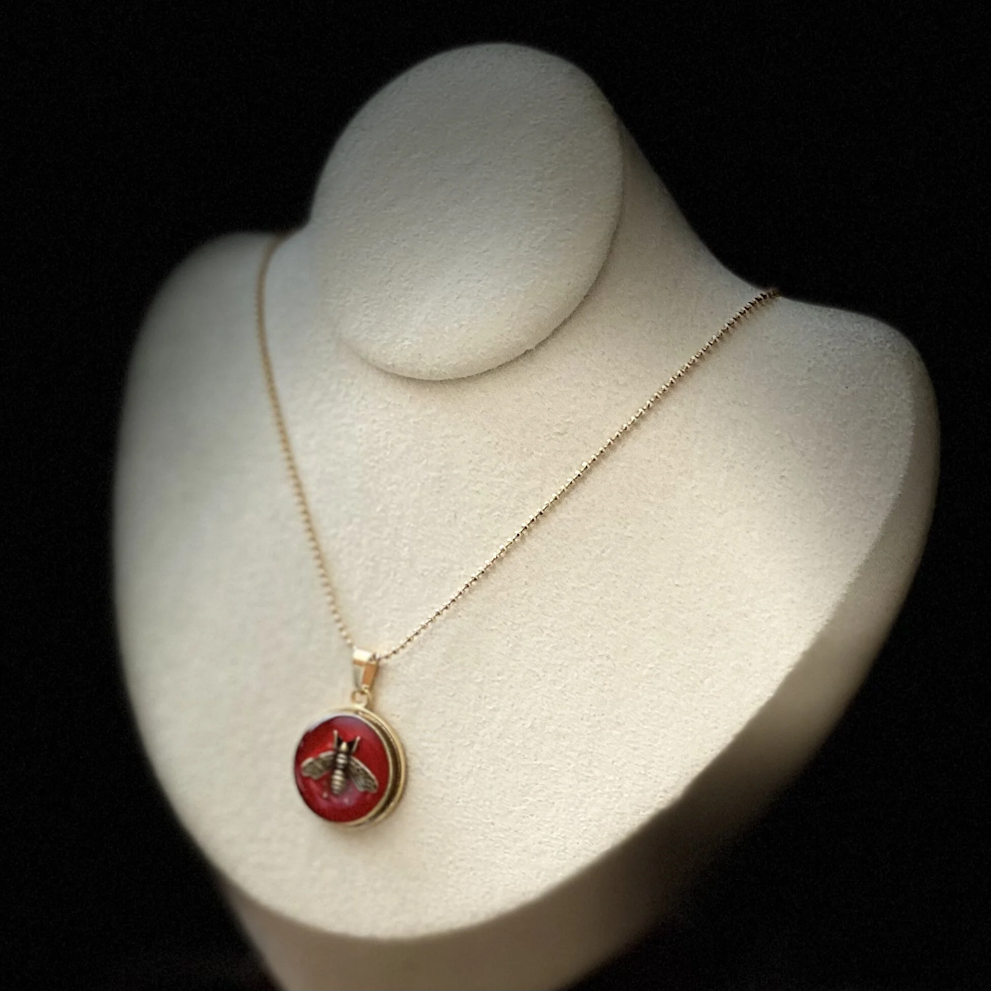 CD7B3E99-C4A7-4FA8-B642-B585A879F4CB