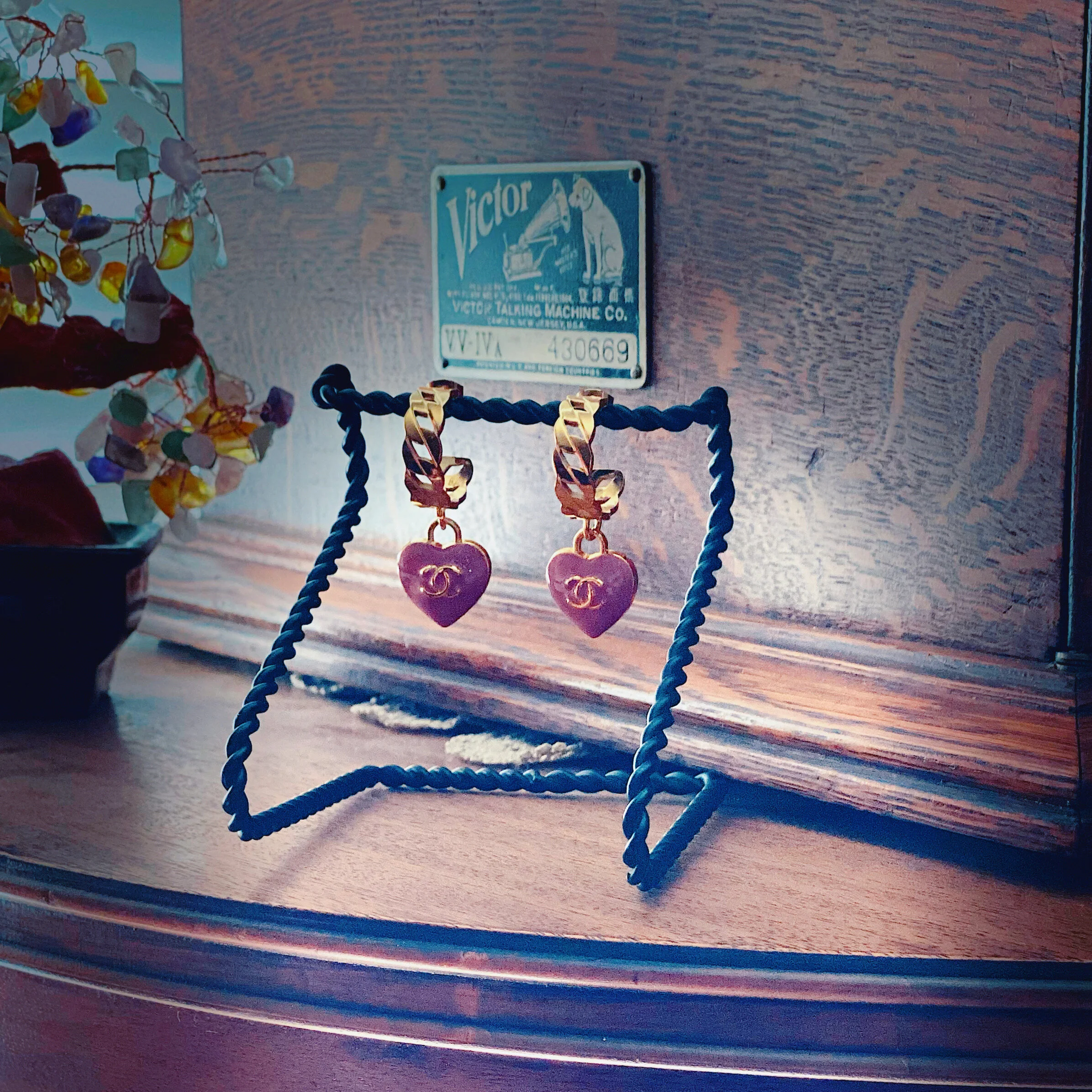 13E428EC-B700-4029-93A7-EC8B8C4F2DE7