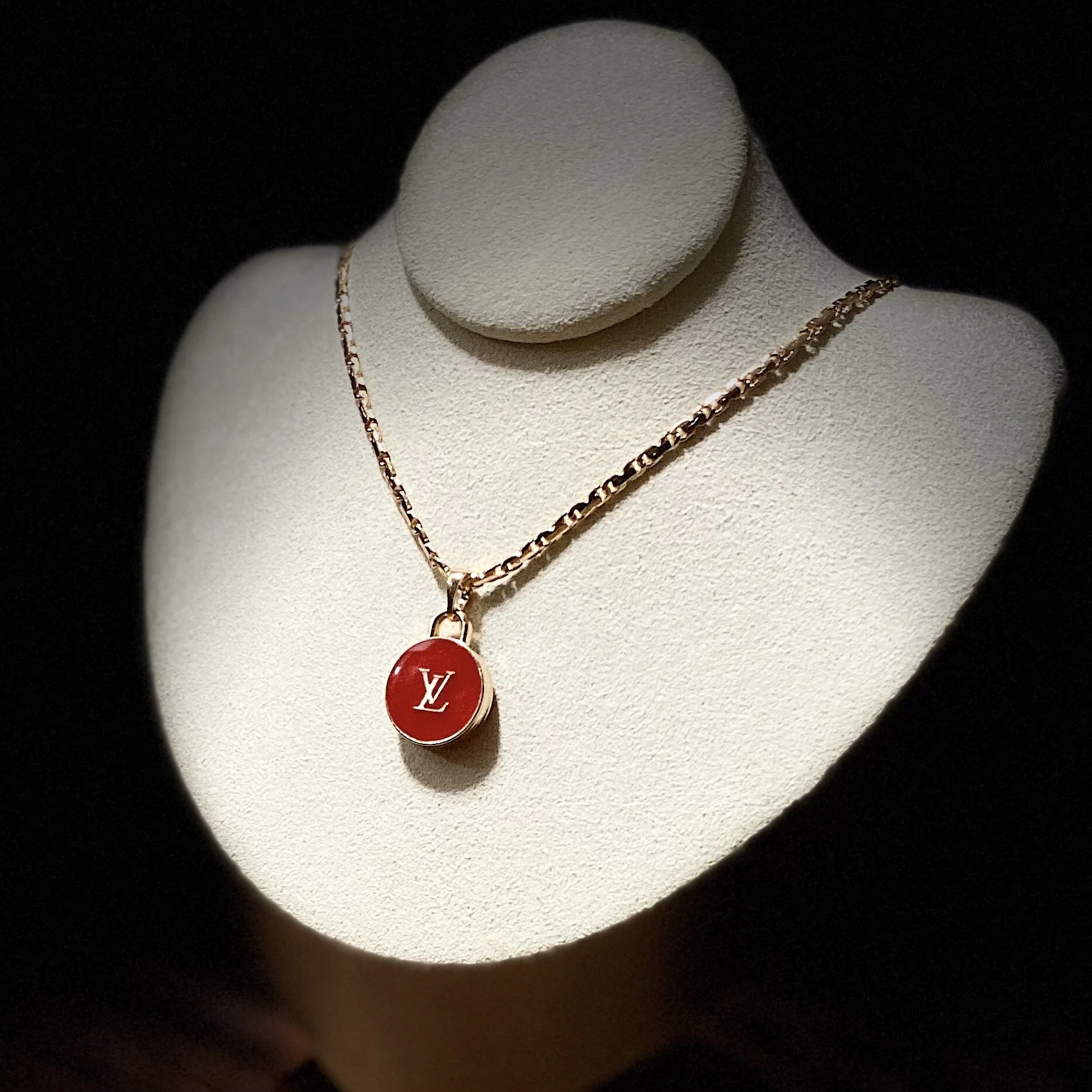 76AF5F78-DC8C-454E-91A1-9305A2C8F792