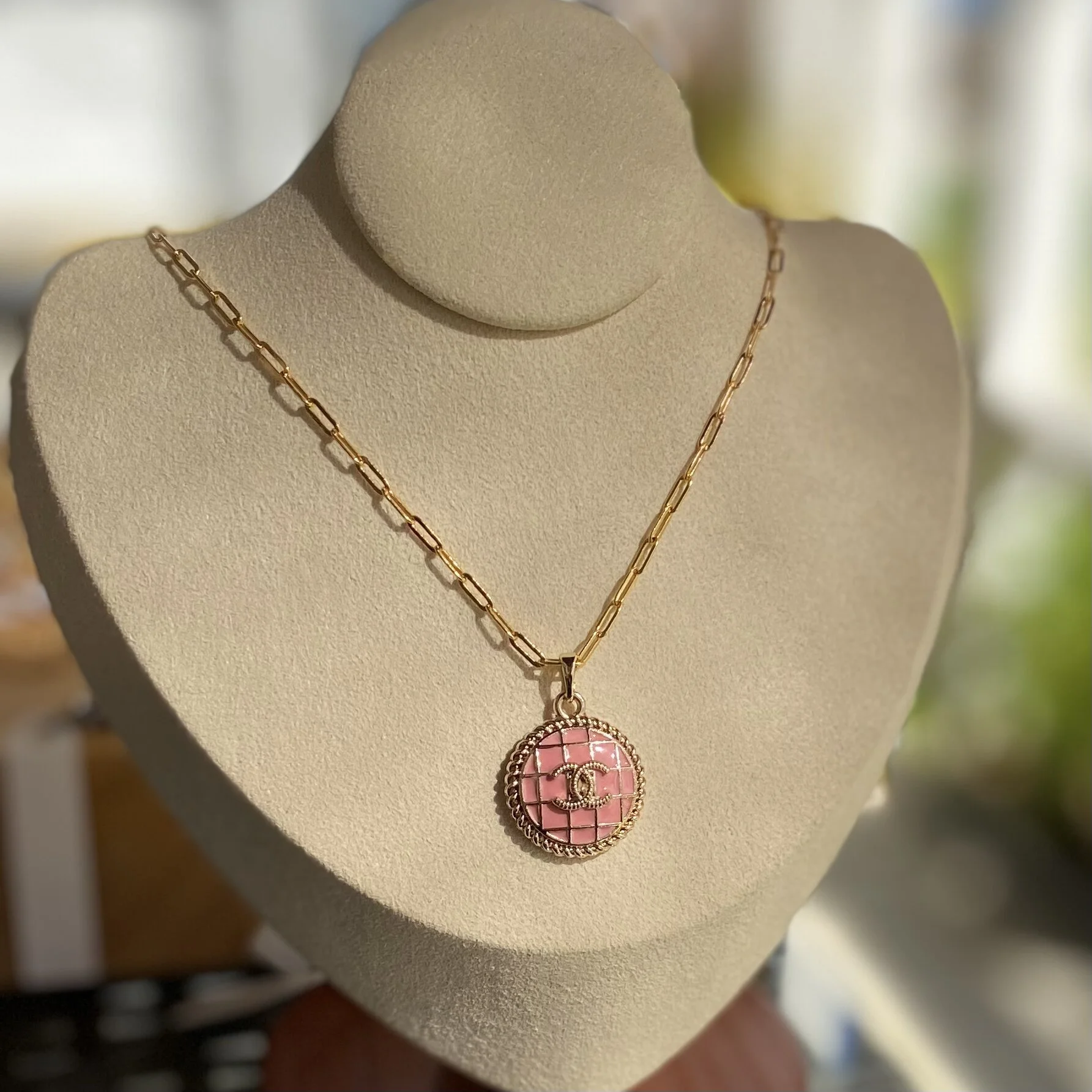 3E466AF3-B59F-4E51-8579-E4591D2CF5D8