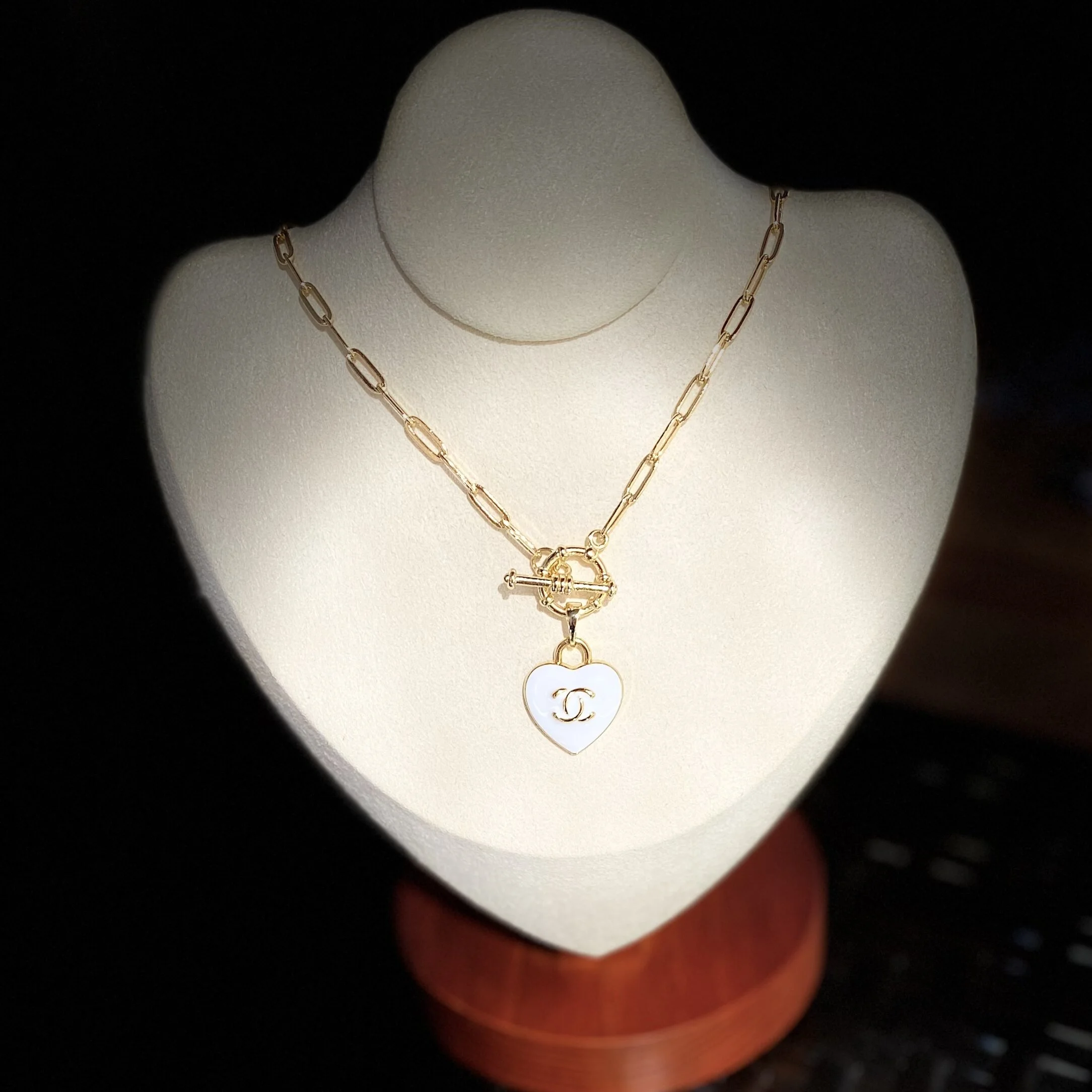 0F036CB8-5D9F-463C-AB3C-ED06621466DC