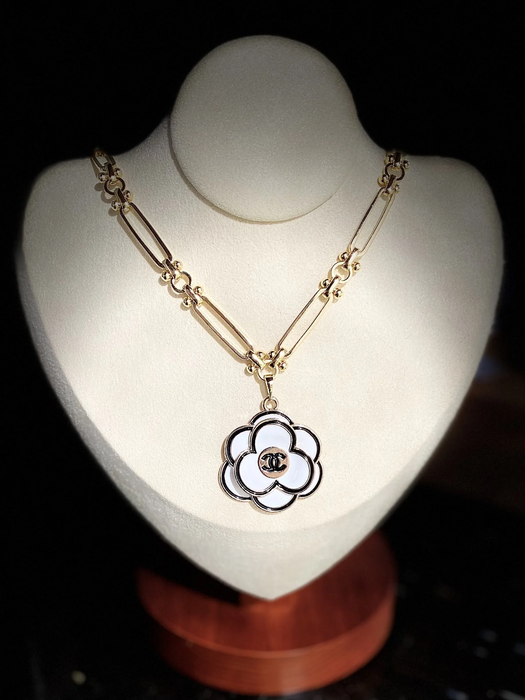 4B80D598-CF3D-4808-BC68-4F1890A251FE