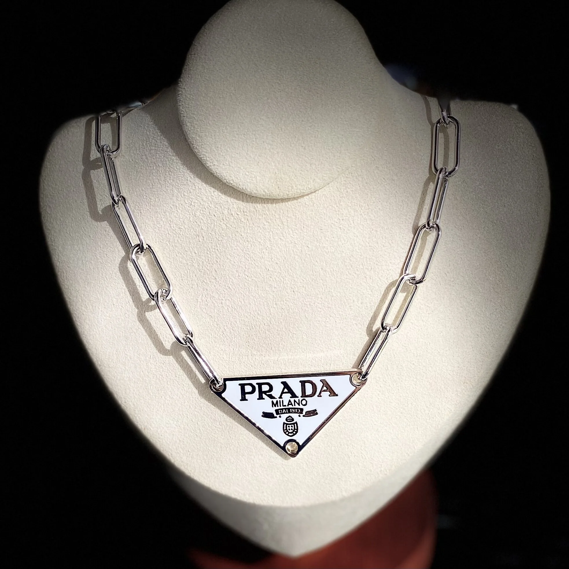 0F34F797-FA35-4A11-934F-7867964A1148