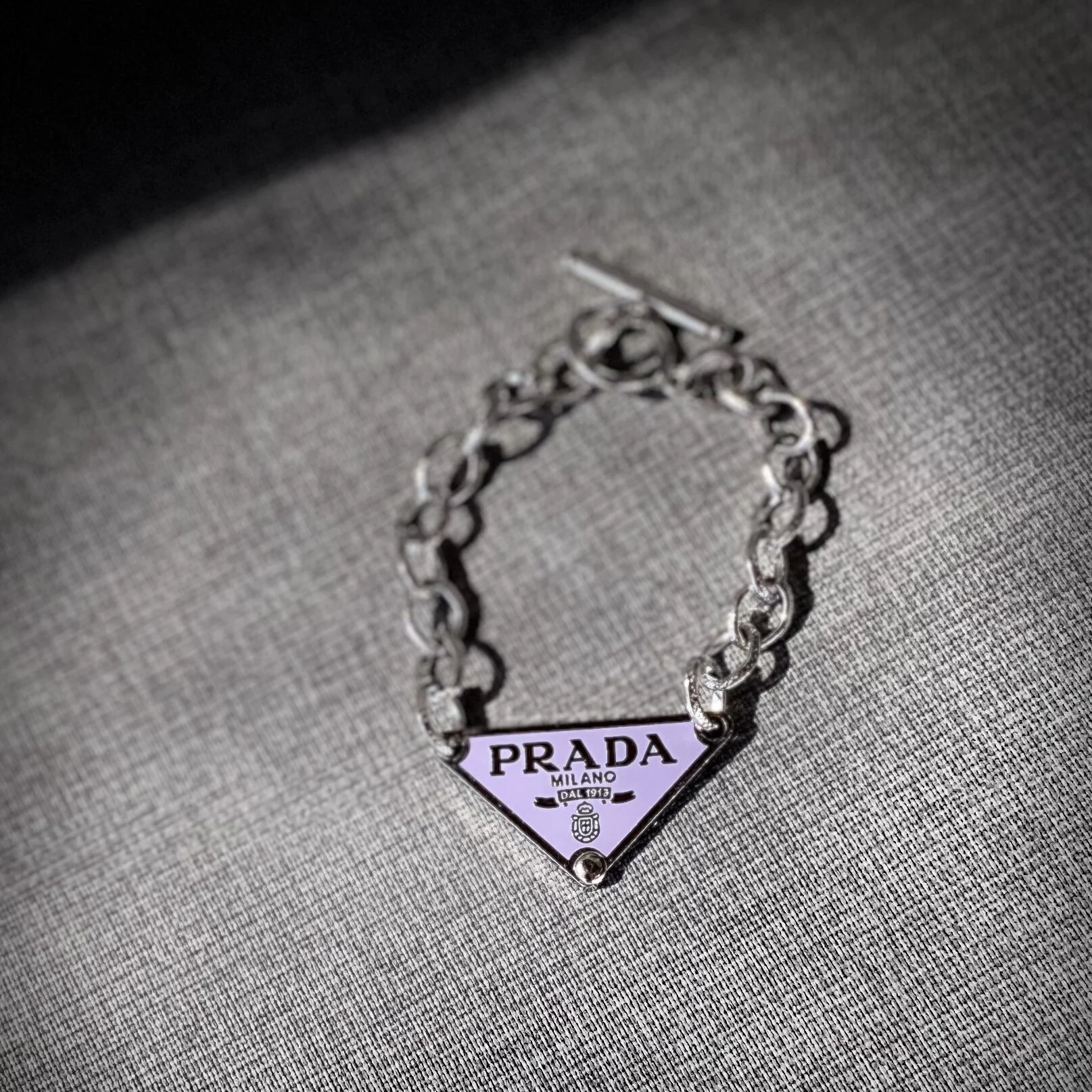 83987907-AB49-4765-A71A-6D999E5EE279