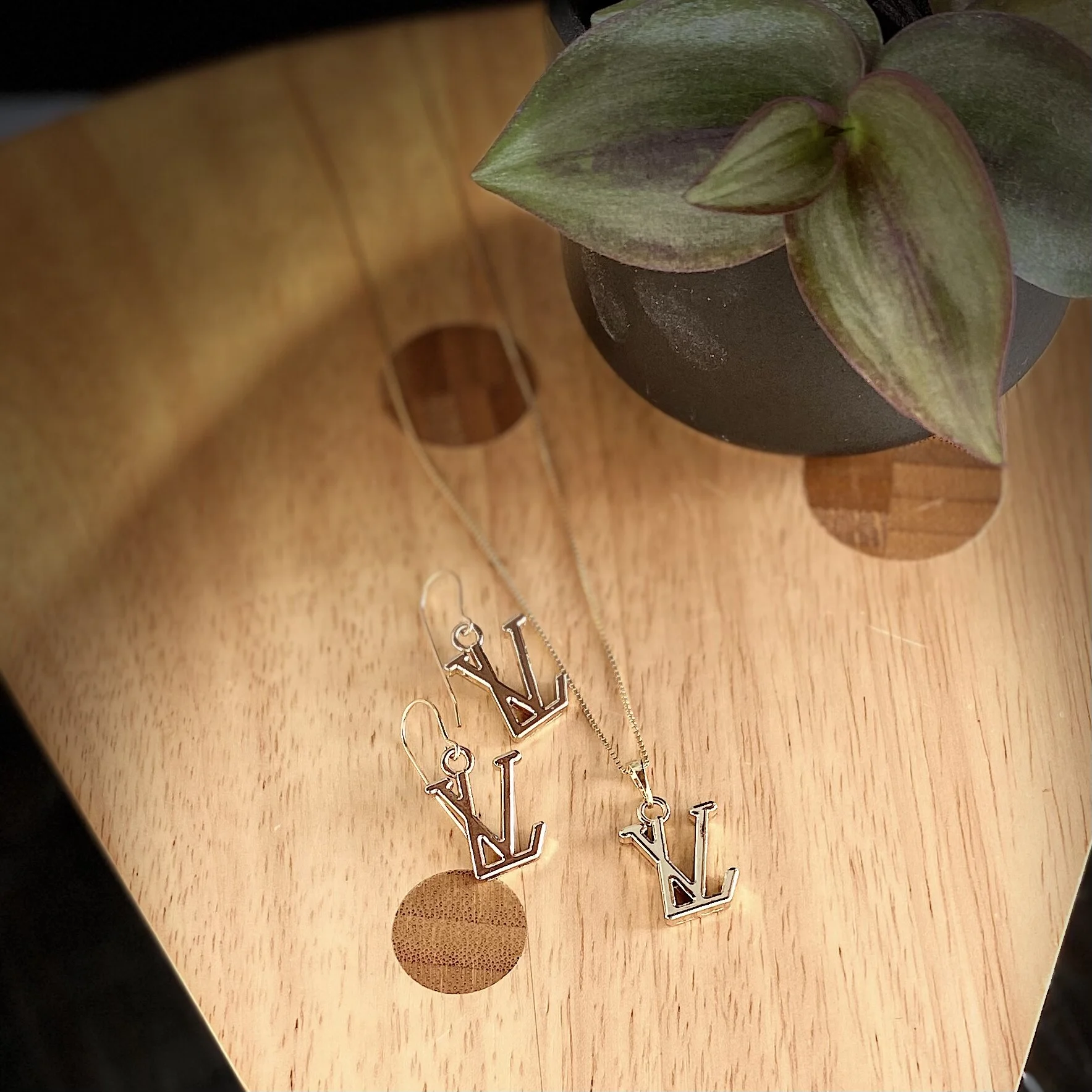 0ADC9195-050C-452B-AB9D-67B8E53D4202