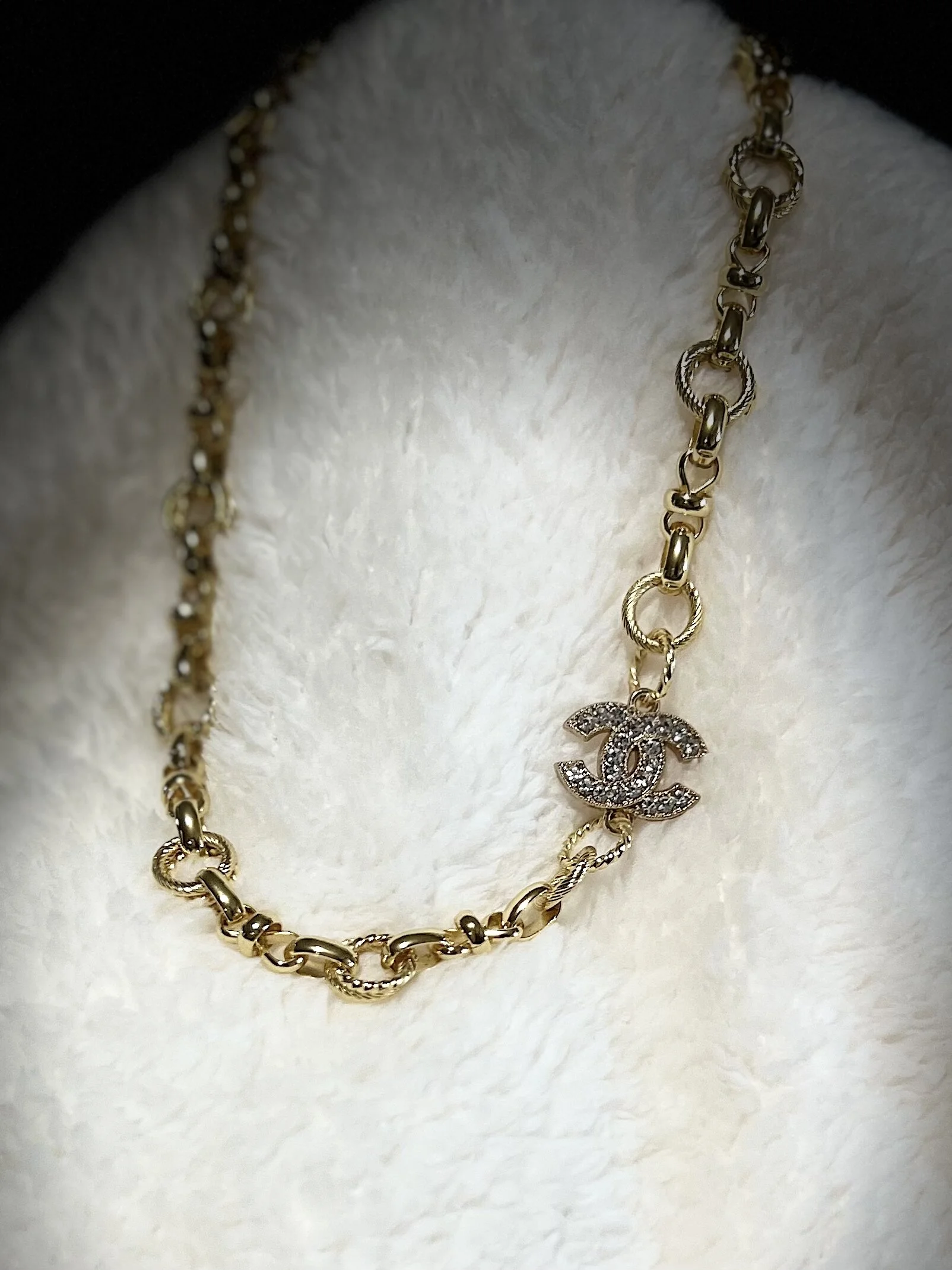 BFDE7EDD-8180-4C89-835F-DA42A17A5C76