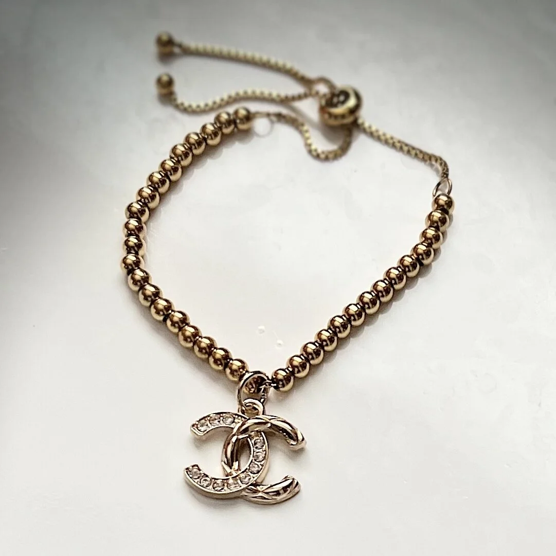 1EEB9584-1492-4B5C-BB8C-7B81A777EA49