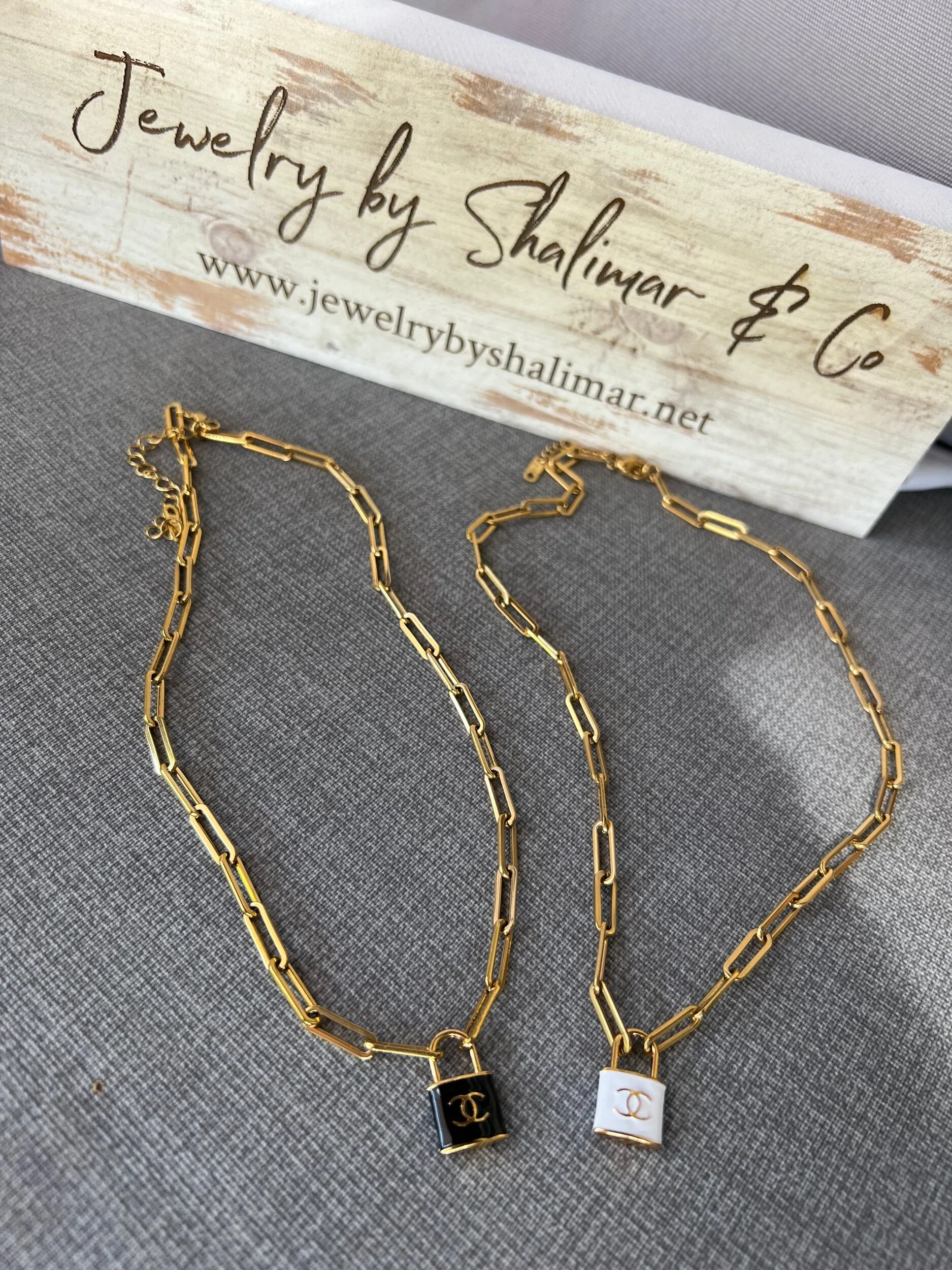 64F76407-A99F-4F39-9501-1B5A71C8CC24