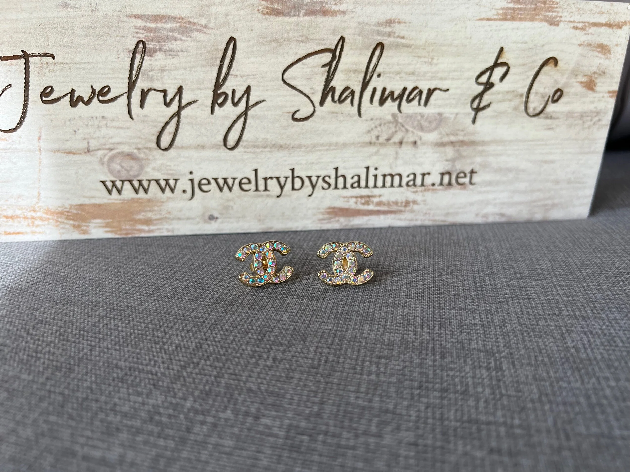 6B6B3365-5A4B-441C-9F30-016A9DB99A29