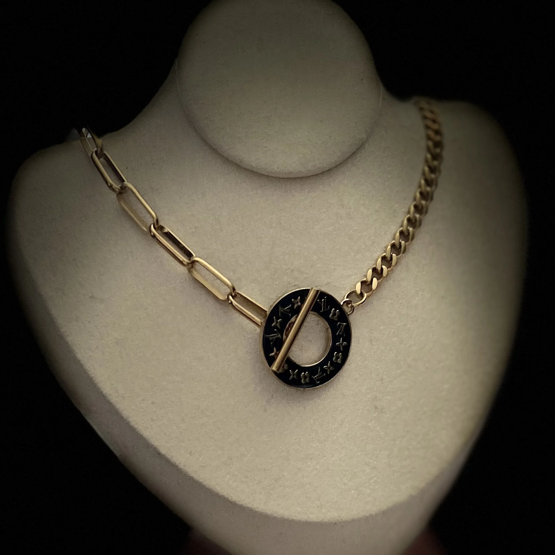 A08AB5B2-7DEB-493C-A2A1-887ECC569EAB