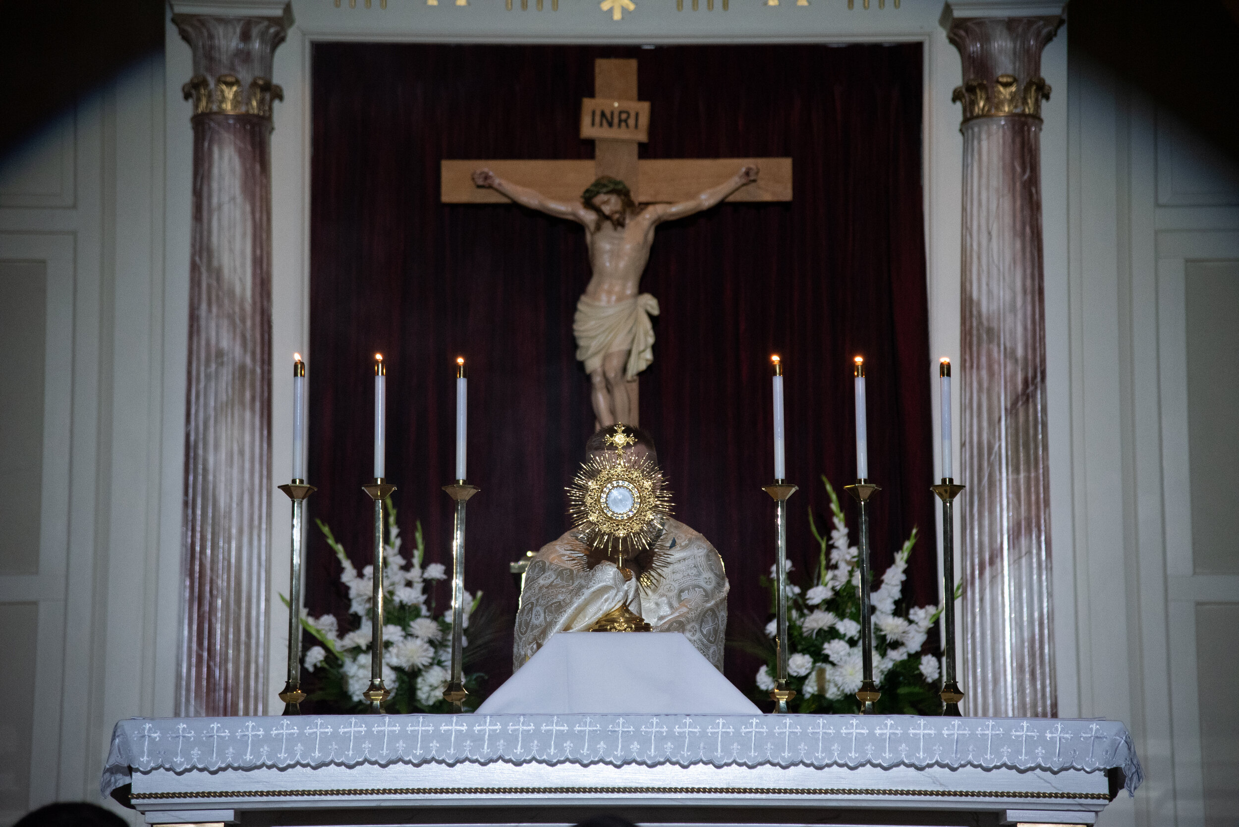 Adoration at Magnify