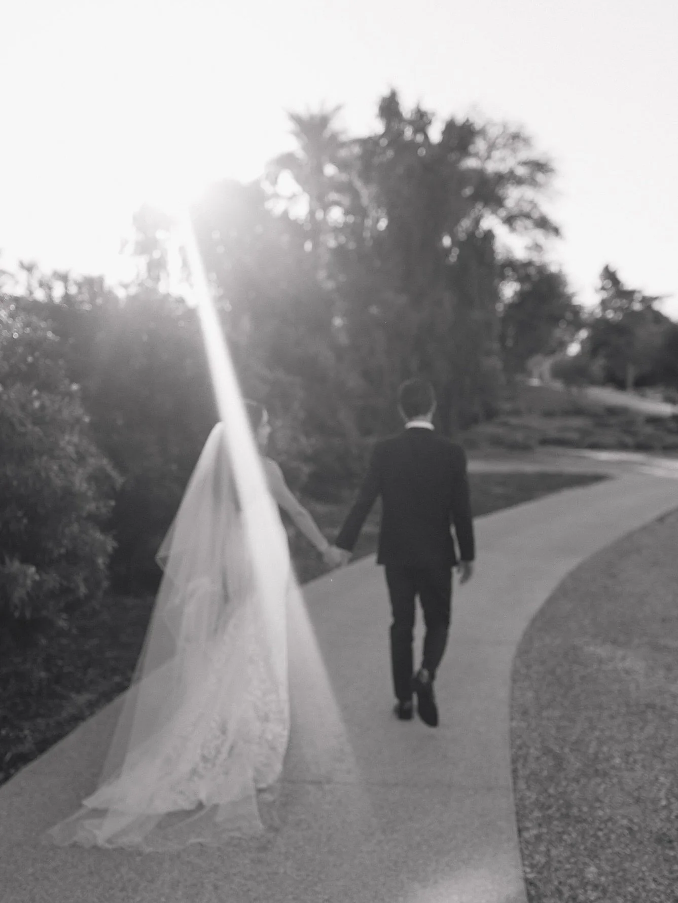 1 year ago Kim and George said &ldquo;I Do&rdquo; 🕊️
.
.
.
#palmspringsweddingphotographer #socalweddingphotographer #orangecountyweddingphotographer #destinationweddingphotography