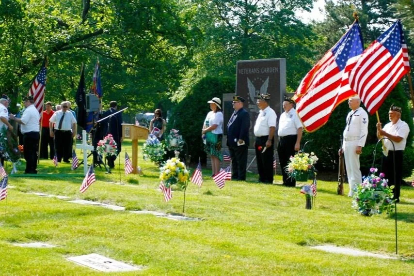 Clarendon Hills Cemetery & Arboretum