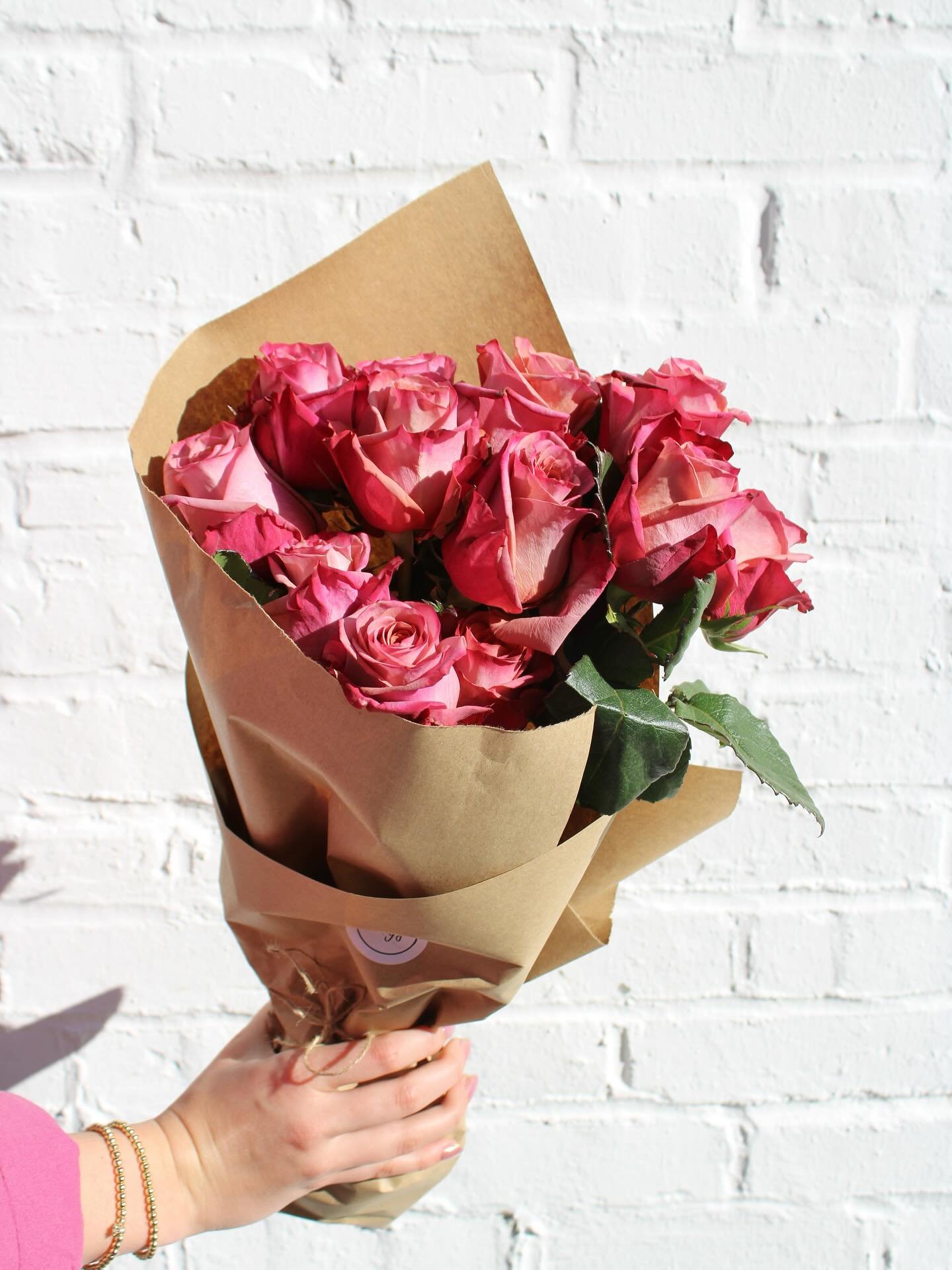 Our mid-autumn collection has arrived and they&rsquo;re stunning! 🍁💐✨ 

Grab one (or, let&rsquo;s be real, all three) to bring those early-Thanksgiving cozy vibes home. 

Pictured is our Barista Mocha Rose (a one week exclusive!), Last Hurrah of Fa