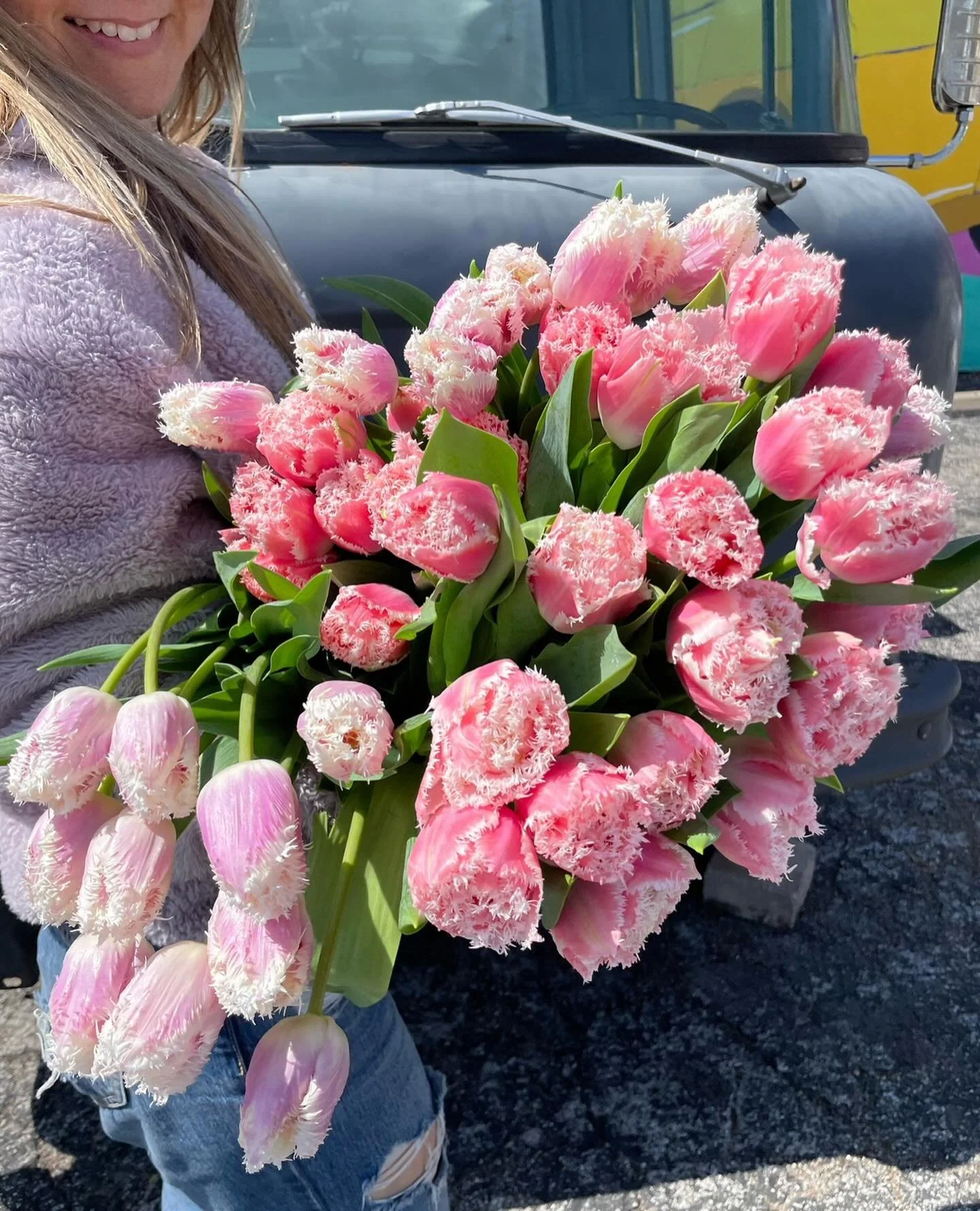 We&rsquo;ve got a weekend full of firsts and you won&rsquo;t want to miss it ✨

Frilly tulips are officially making their debut on the trucks (come early, they will sell out), it&rsquo;s our first farmers market of the season, and our very first time